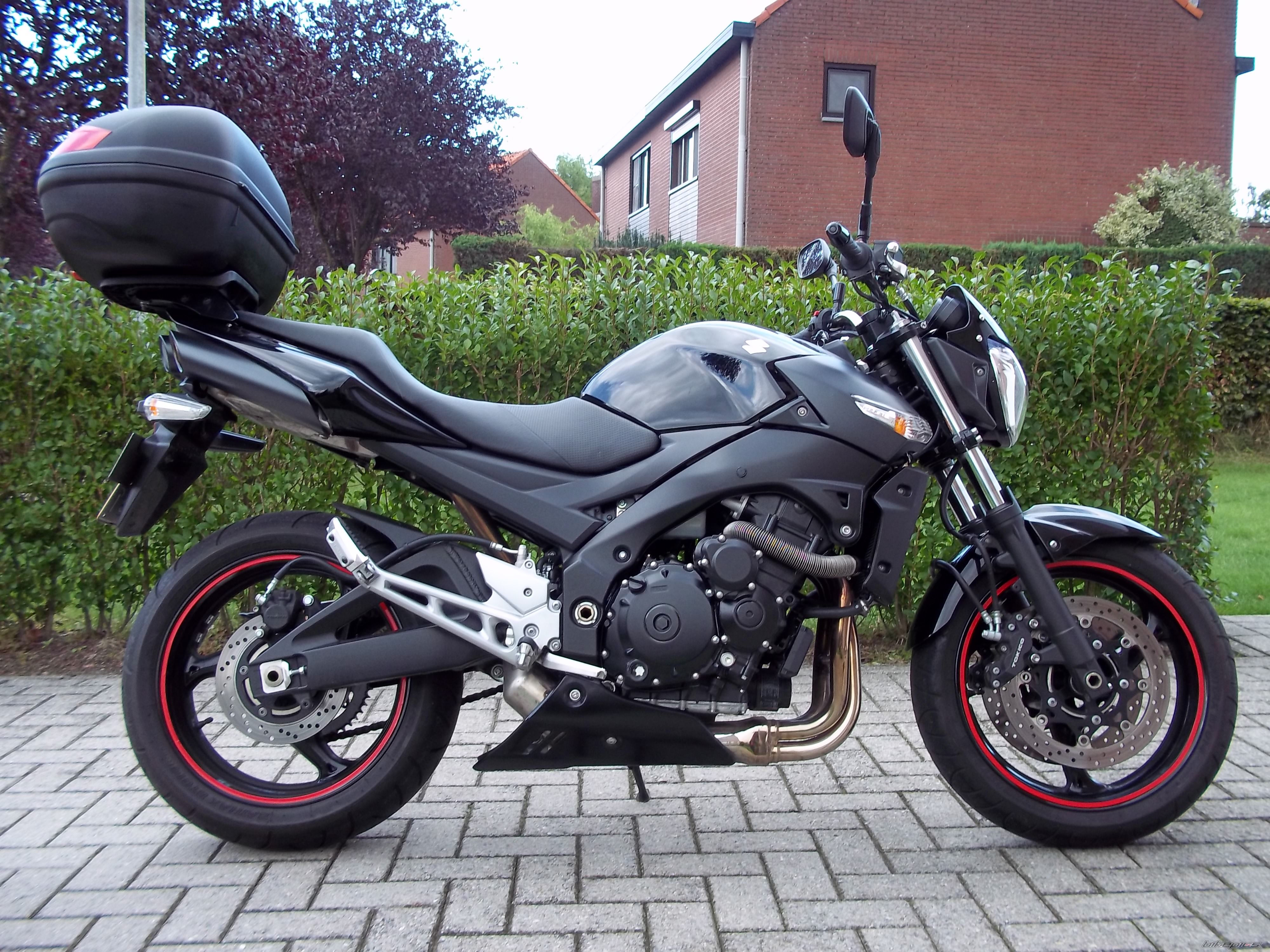 2009 SUZUKI GSR 600 | Picture 2051114 motorcycle photo