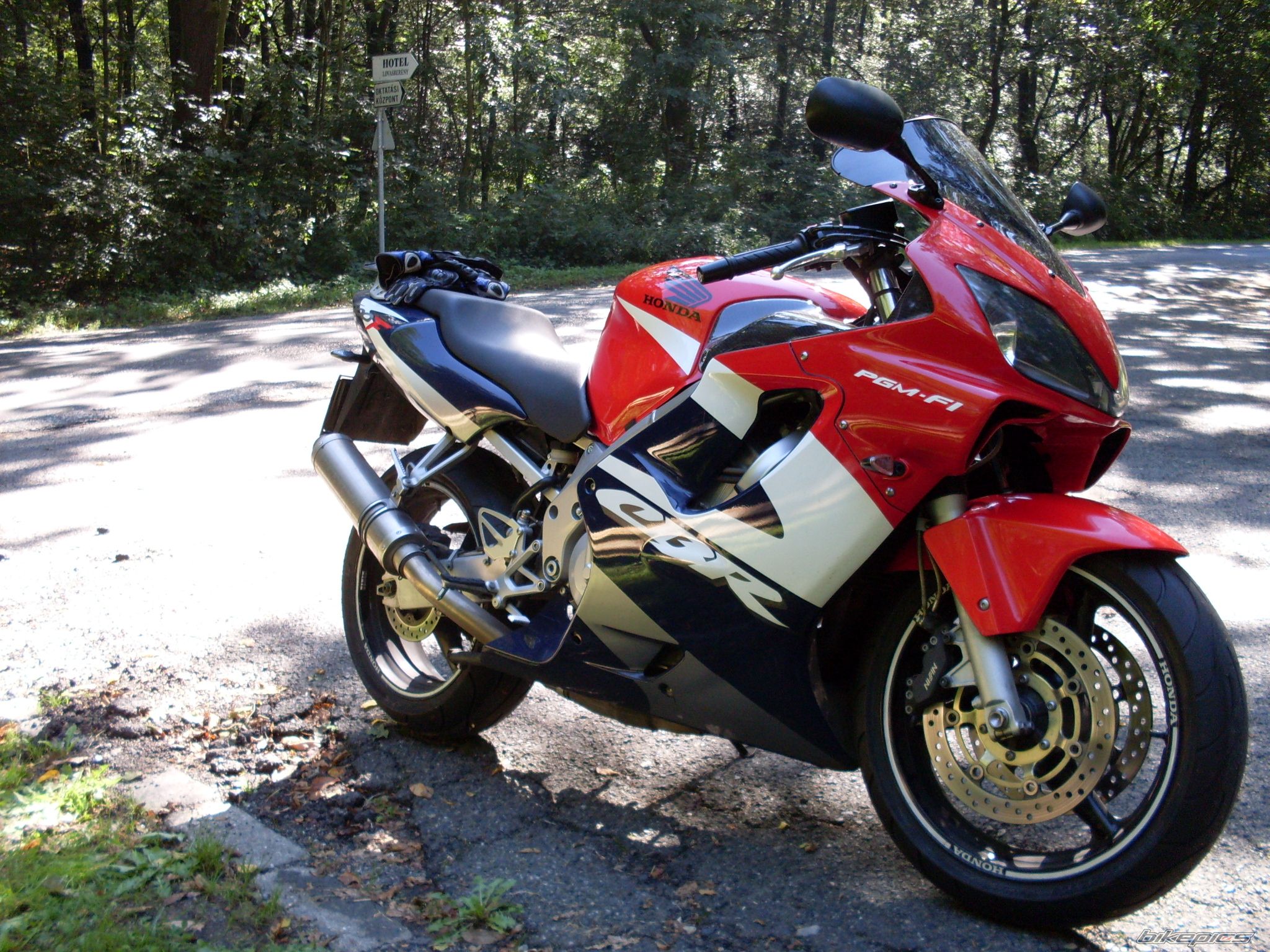 2002 HONDA CBR 600 | Picture 2054378 motorcycle photo