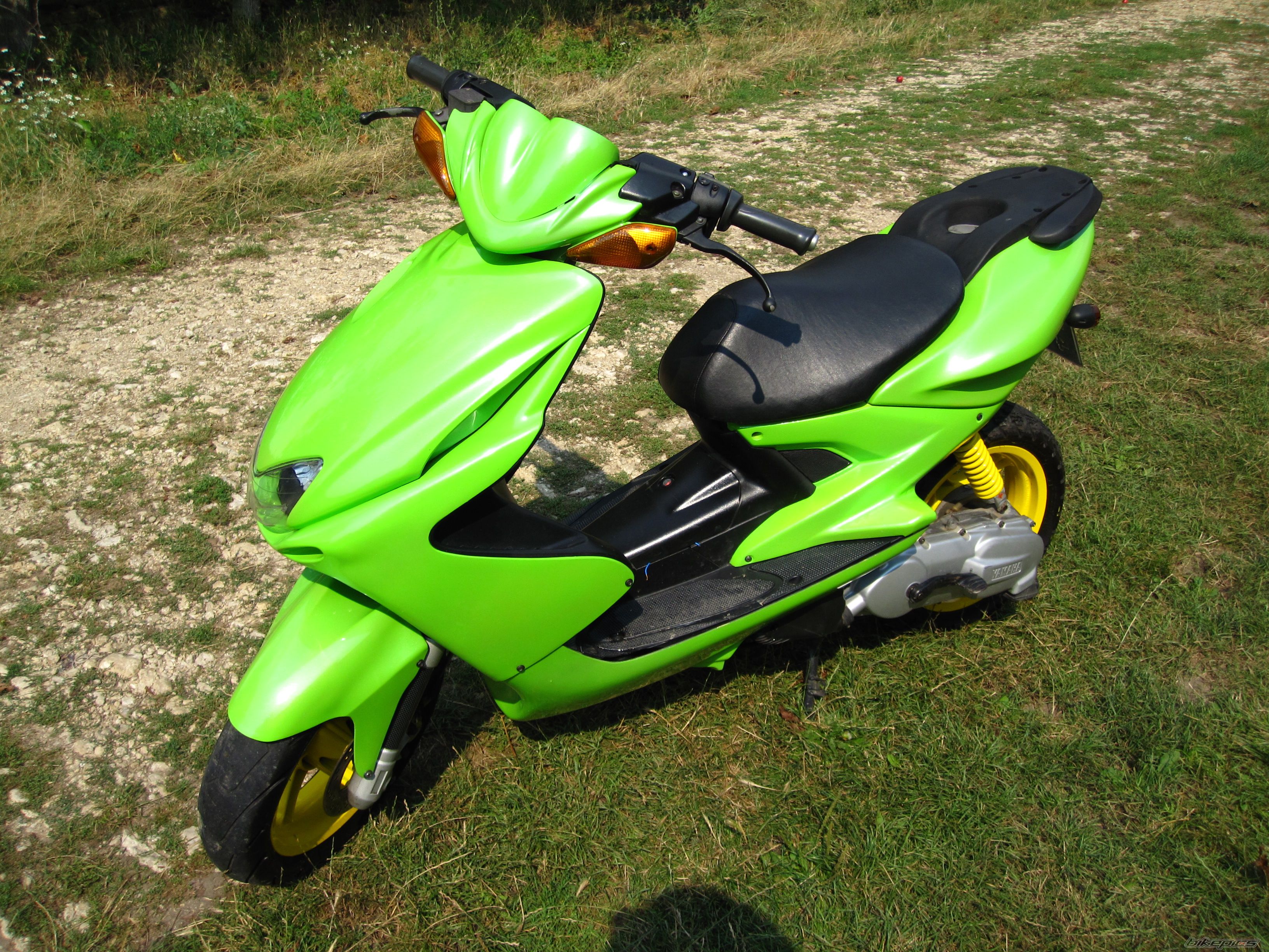 2001 YAMAHA AEROX 50 | Picture 2054981 motorcycle photo