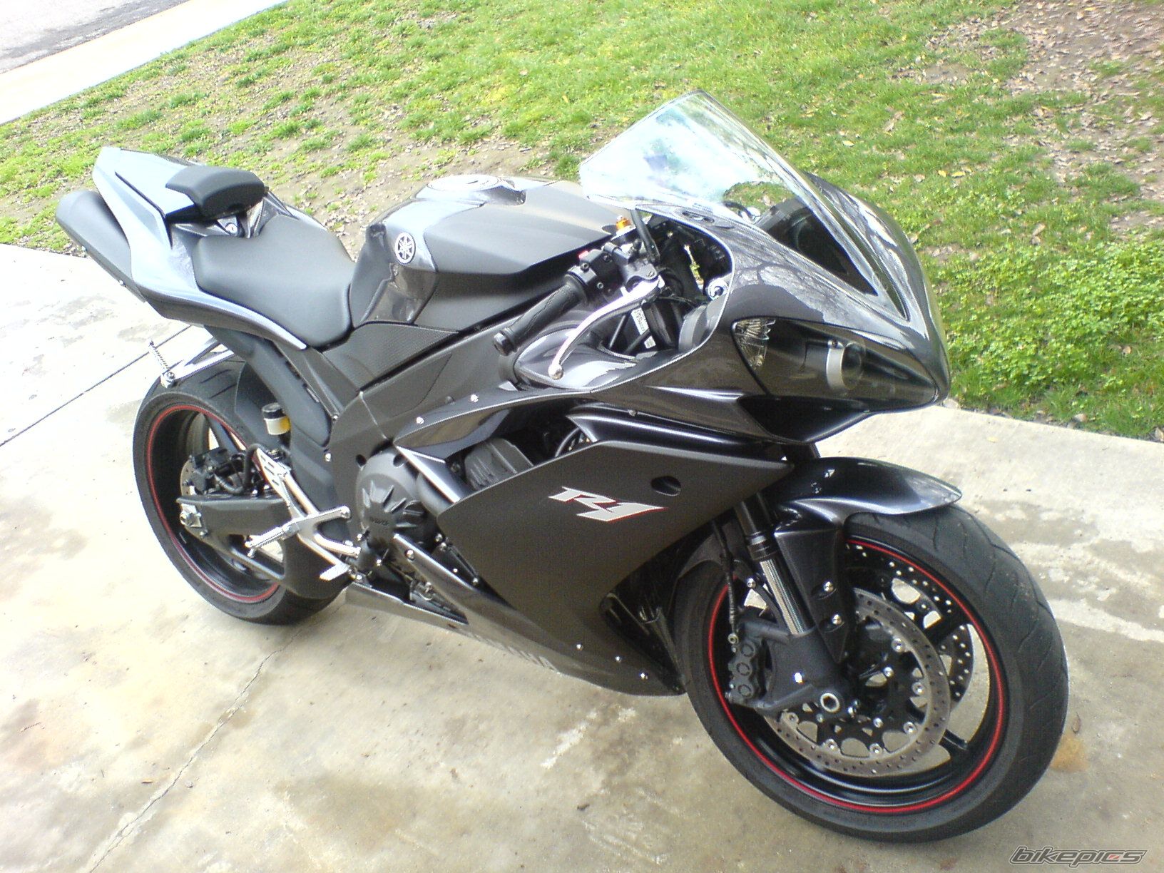 2007 YAMAHA YZF R1 | Picture 2055240 motorcycle photo