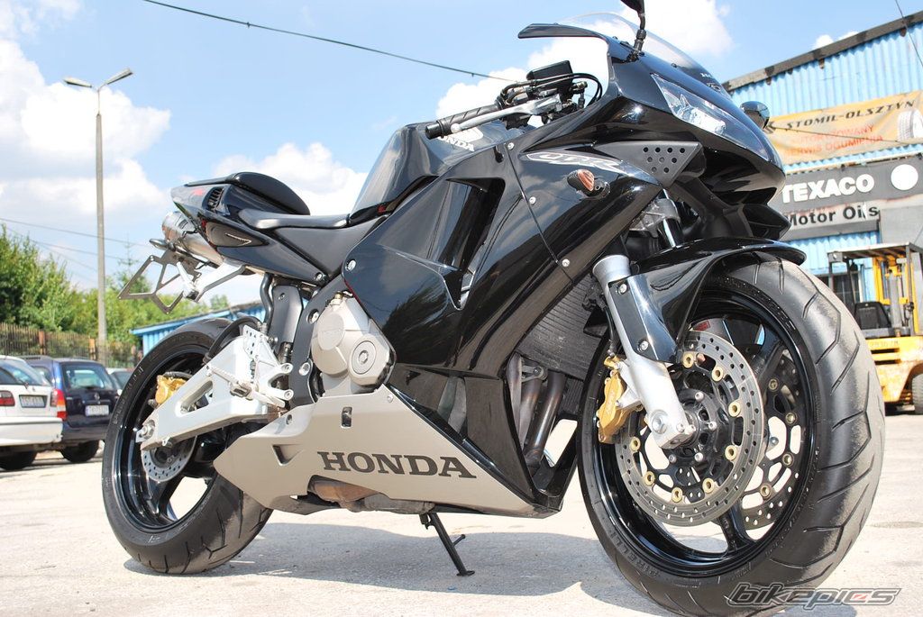 2004 HONDA CBR 600 RR | Picture 2056360 motorcycle photo