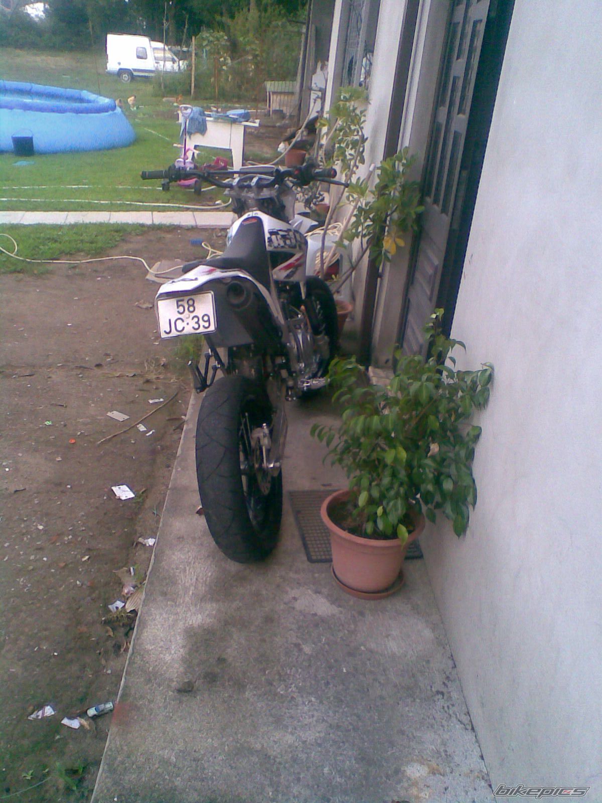 2010 AJP PR4 125 | Picture 2056460 motorcycle photo