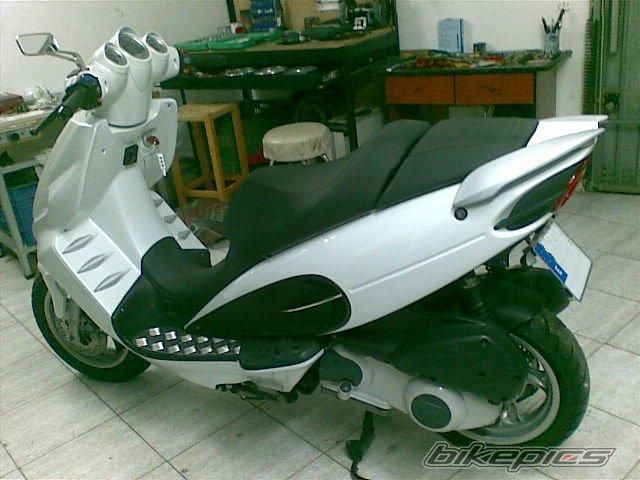 2006 MALAGUTI PHANTOM MAX 200 | Picture 2056553 motorcycle photo