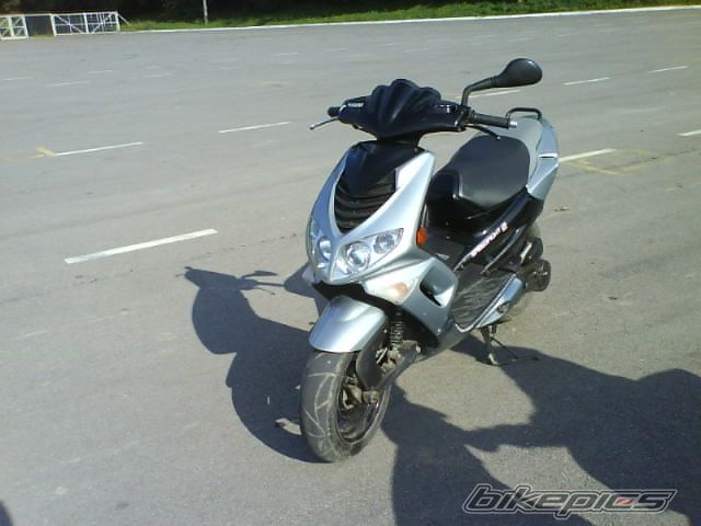 2003 PEUGEOT SPEEDFIGHT2 50 | Picture 2059845 motorcycle photo