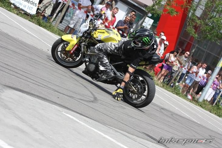 2006 KAWASAKI ER 6N | Picture 2060591 motorcycle photo