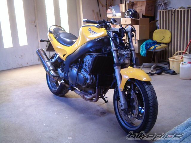 2001 TRIUMPH SPRINT RS | Picture 2062476 motorcycle photo