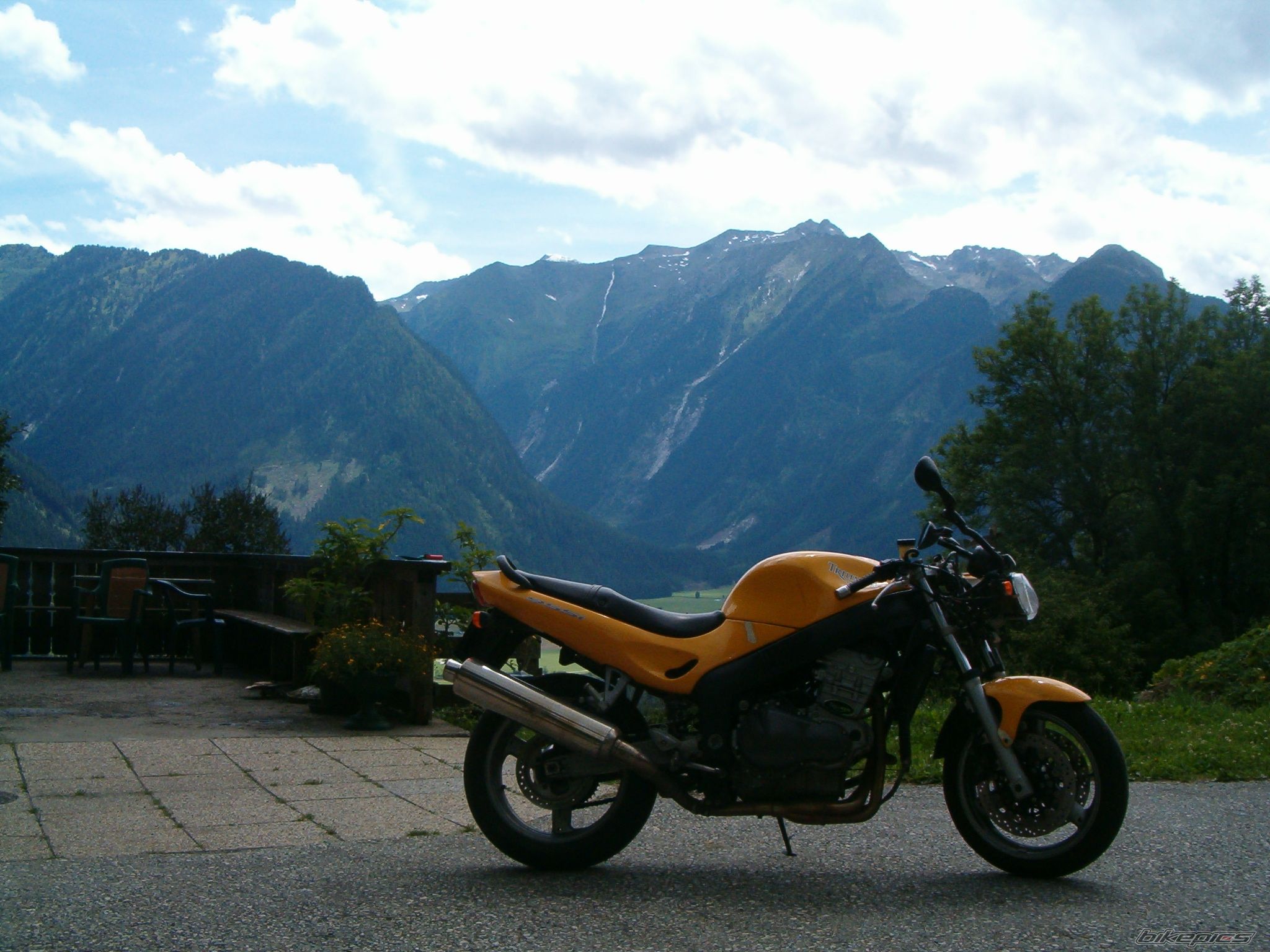2001 TRIUMPH SPRINT RS | Picture 2062480 motorcycle photo