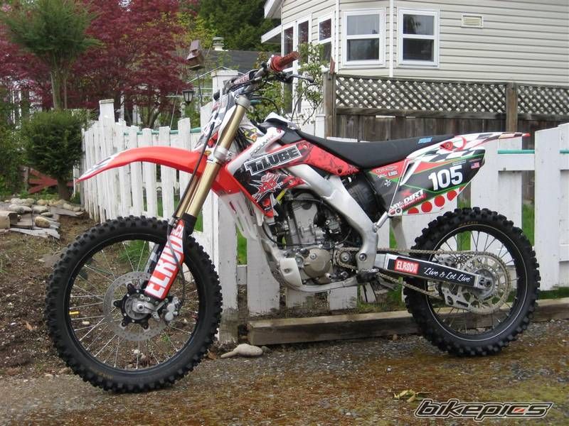 2001 SUZUKI SUZUKI GSXR 711 | Picture 2063003 motorcycle photo