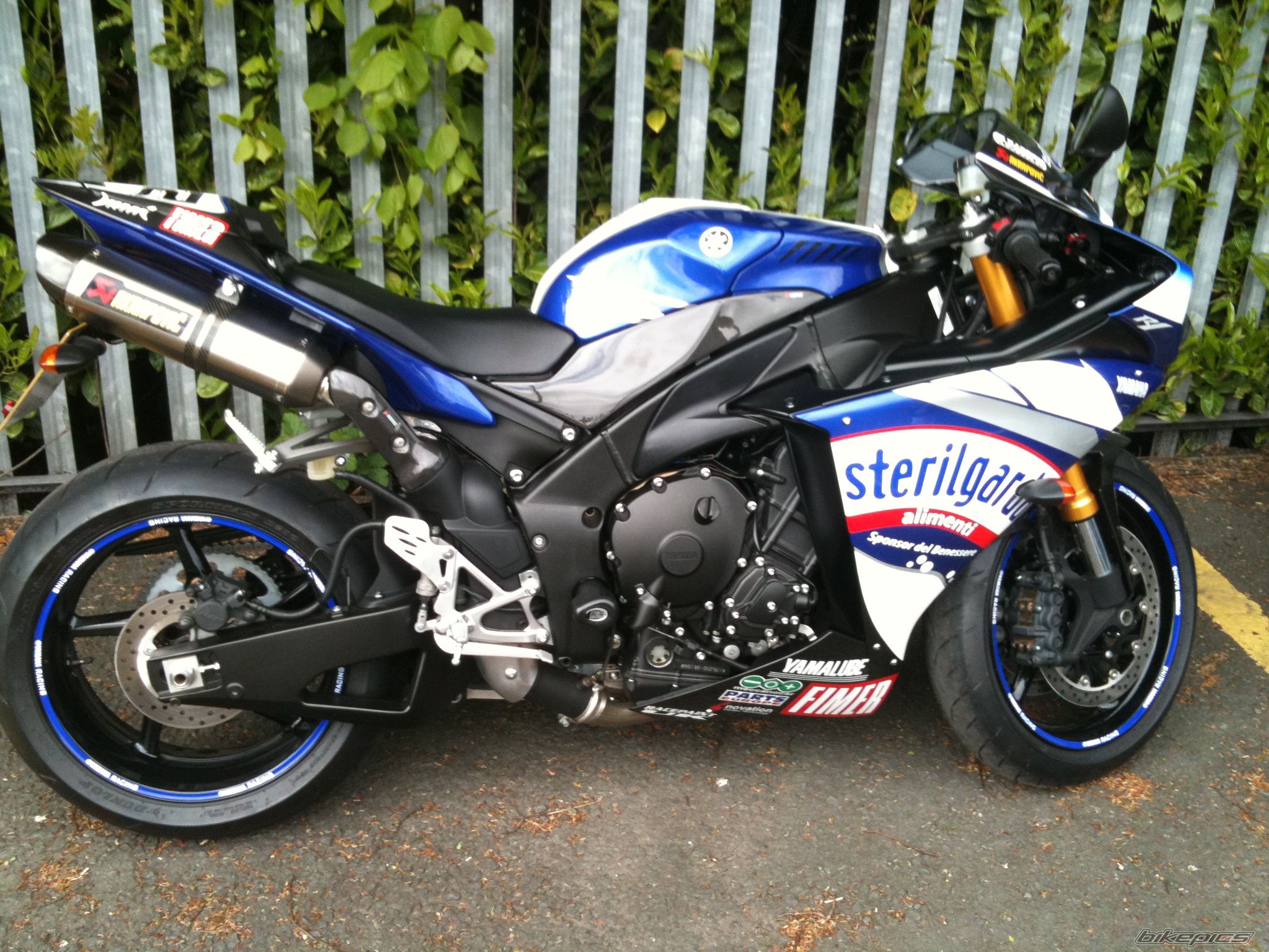 2010 YAMAHA YZF R1 | Picture 2063555 motorcycle photo