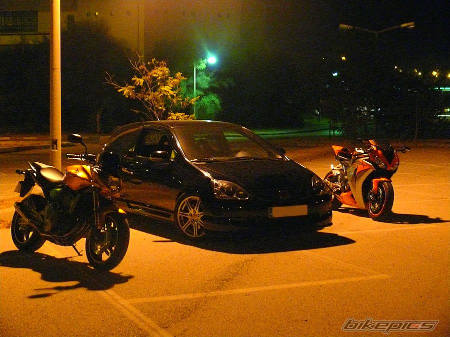 2010 HONDA CBR 1000  RR | Picture 2064319 motorcycle photo