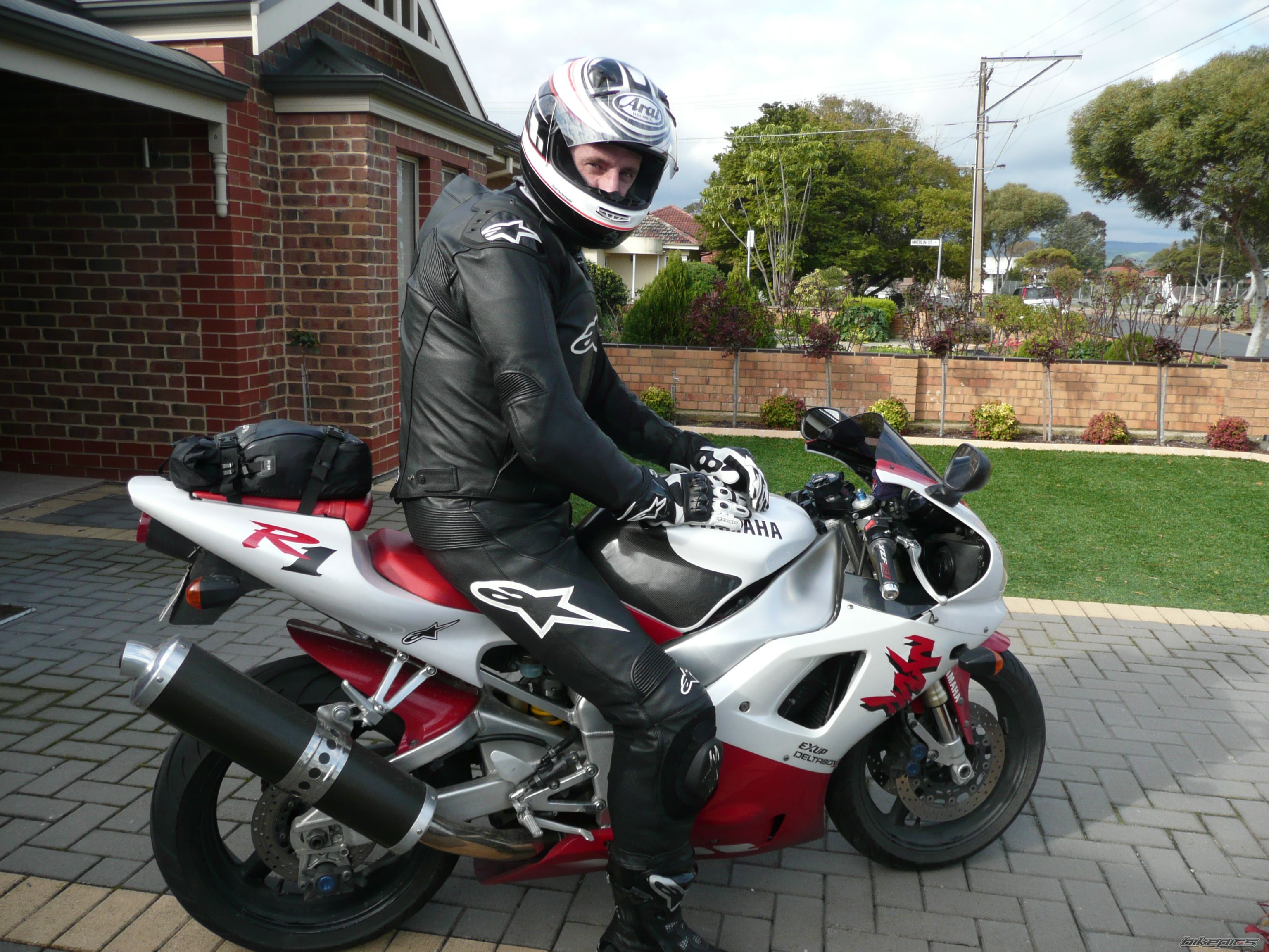 1998 YAMAHA YZF R1 | Picture 2064320 motorcycle photo