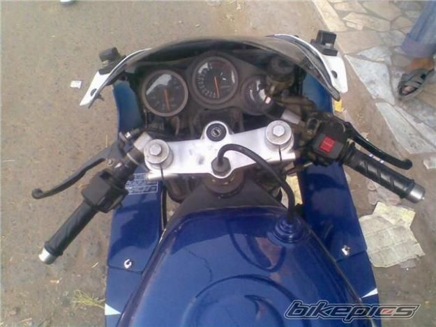 1995 SUZUKI GSX R 400 | Picture 2065792 motorcycle photo