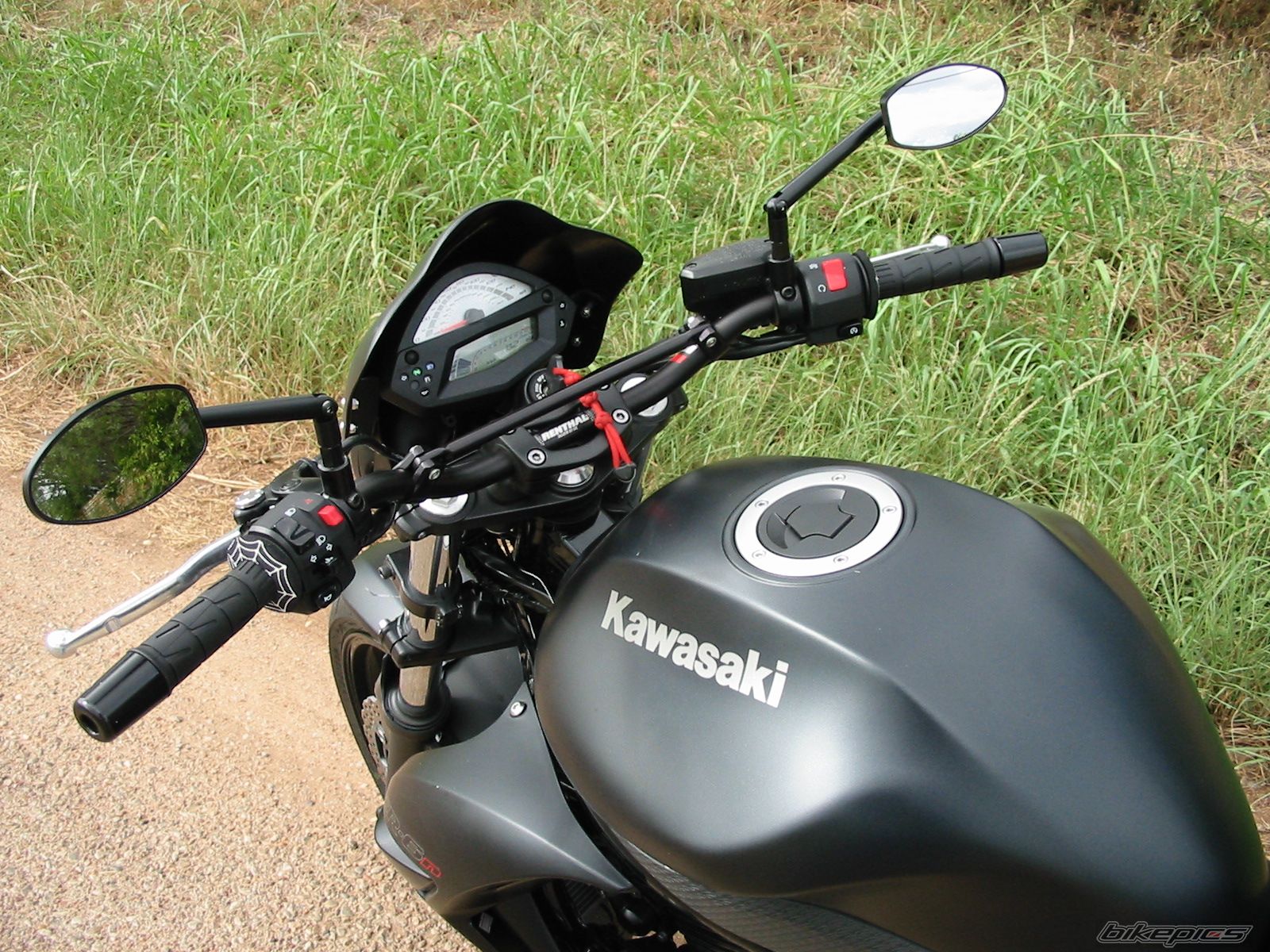 2010 KAWASAKI ER 6N | Picture 2067933 motorcycle photo
