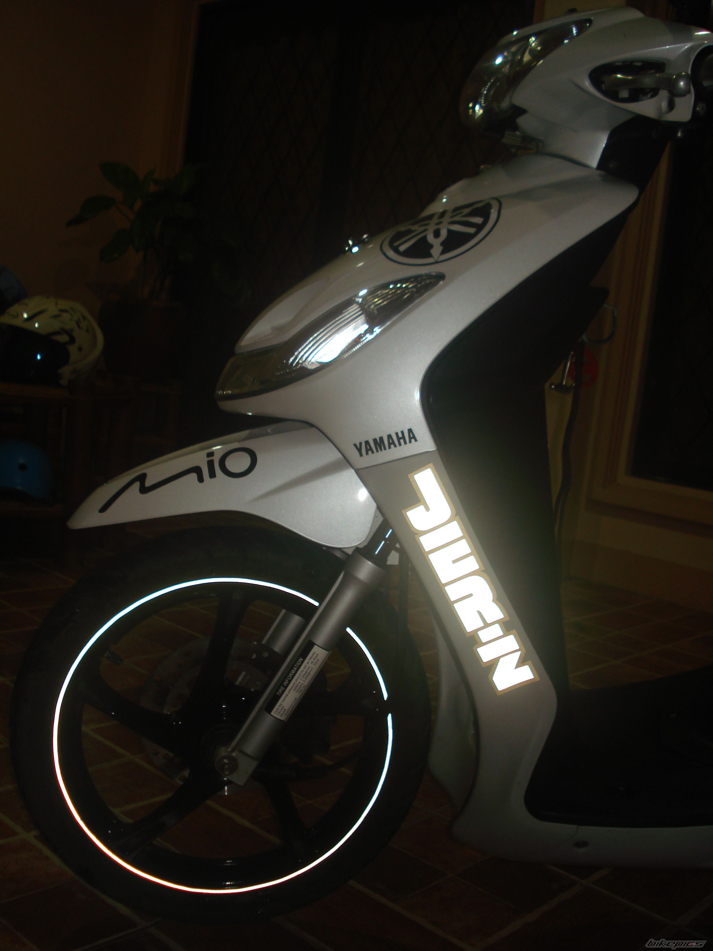 2009 YAMAHA MIO | Picture 2068385 motorcycle photo