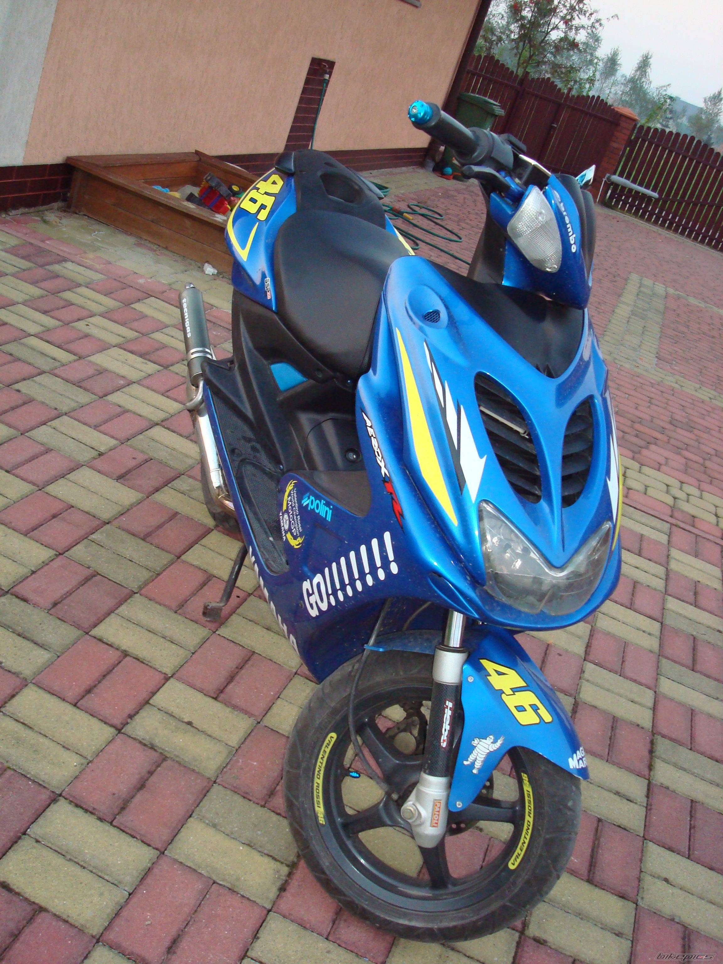 2004 YAMAHA AEROX 50 | Picture 2070029 motorcycle photo