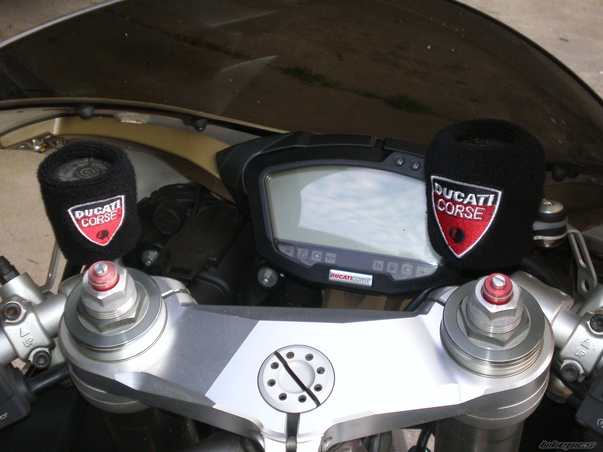 2010 DUCATI 848 | Picture 2070034 motorcycle photo