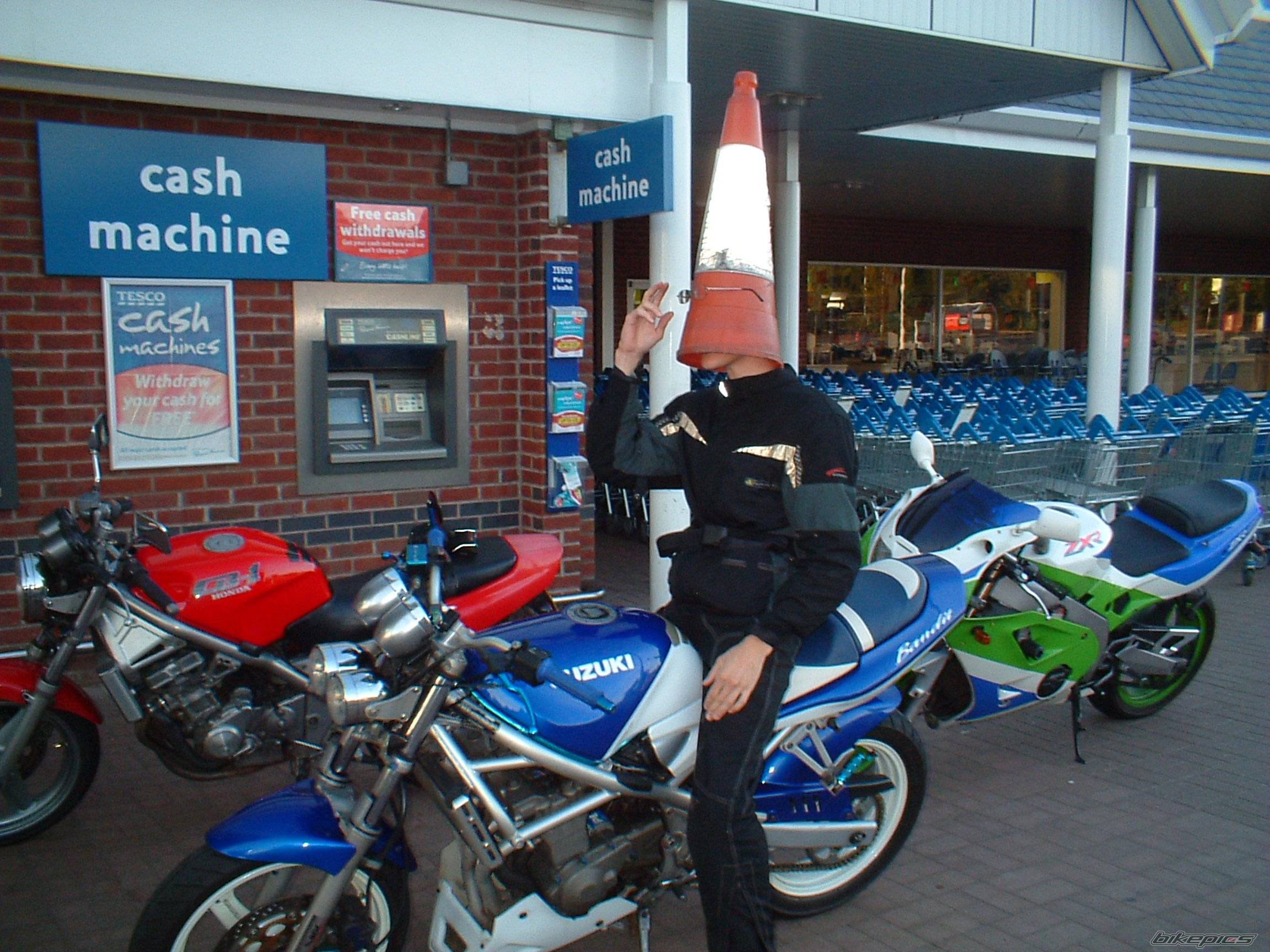 1992 SUZUKI BANDIT 400 | Picture 207012 motorcycle photo