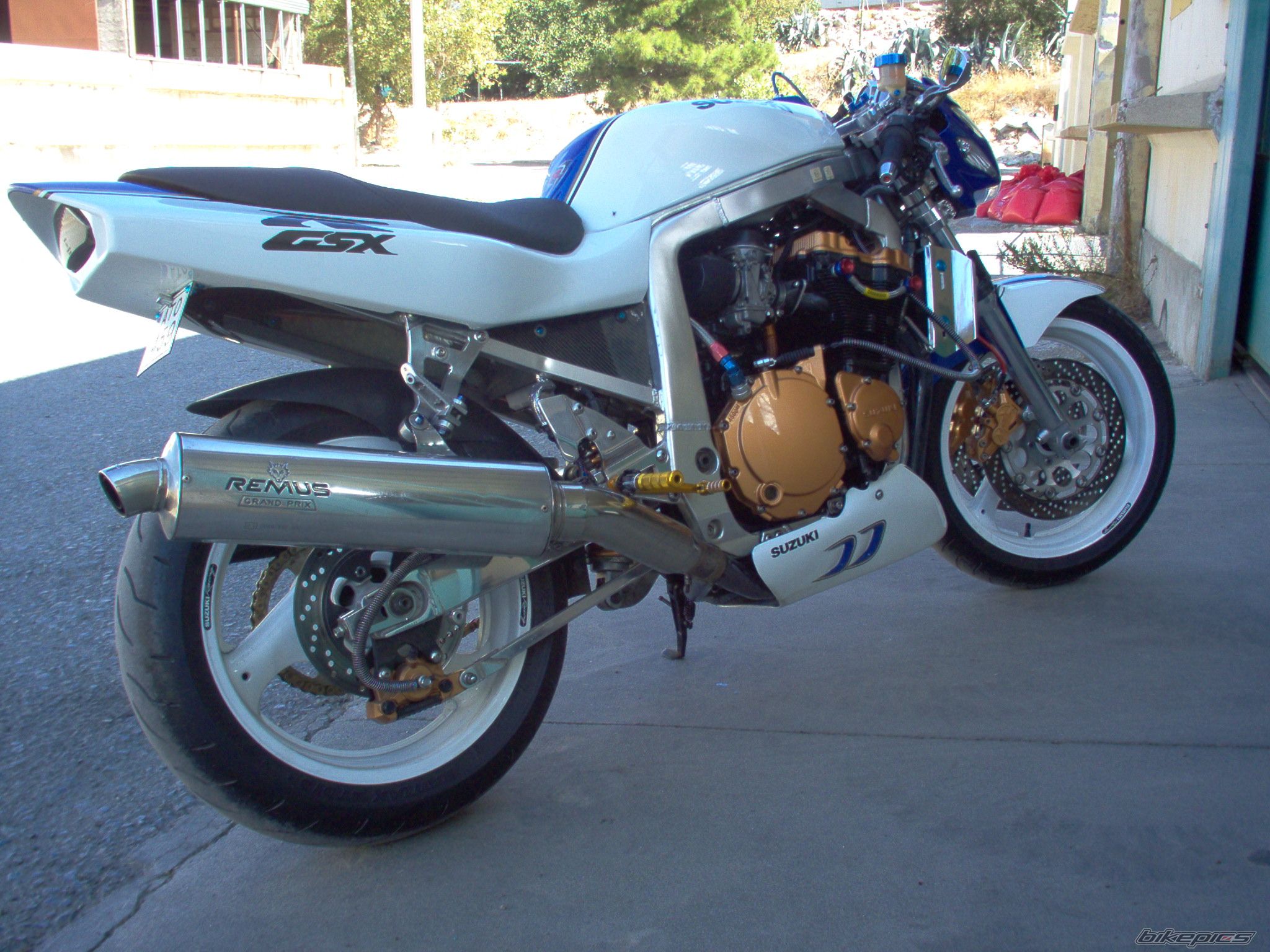 1989 SUZUKI GSX R 750 | Picture 2071807 motorcycle photo