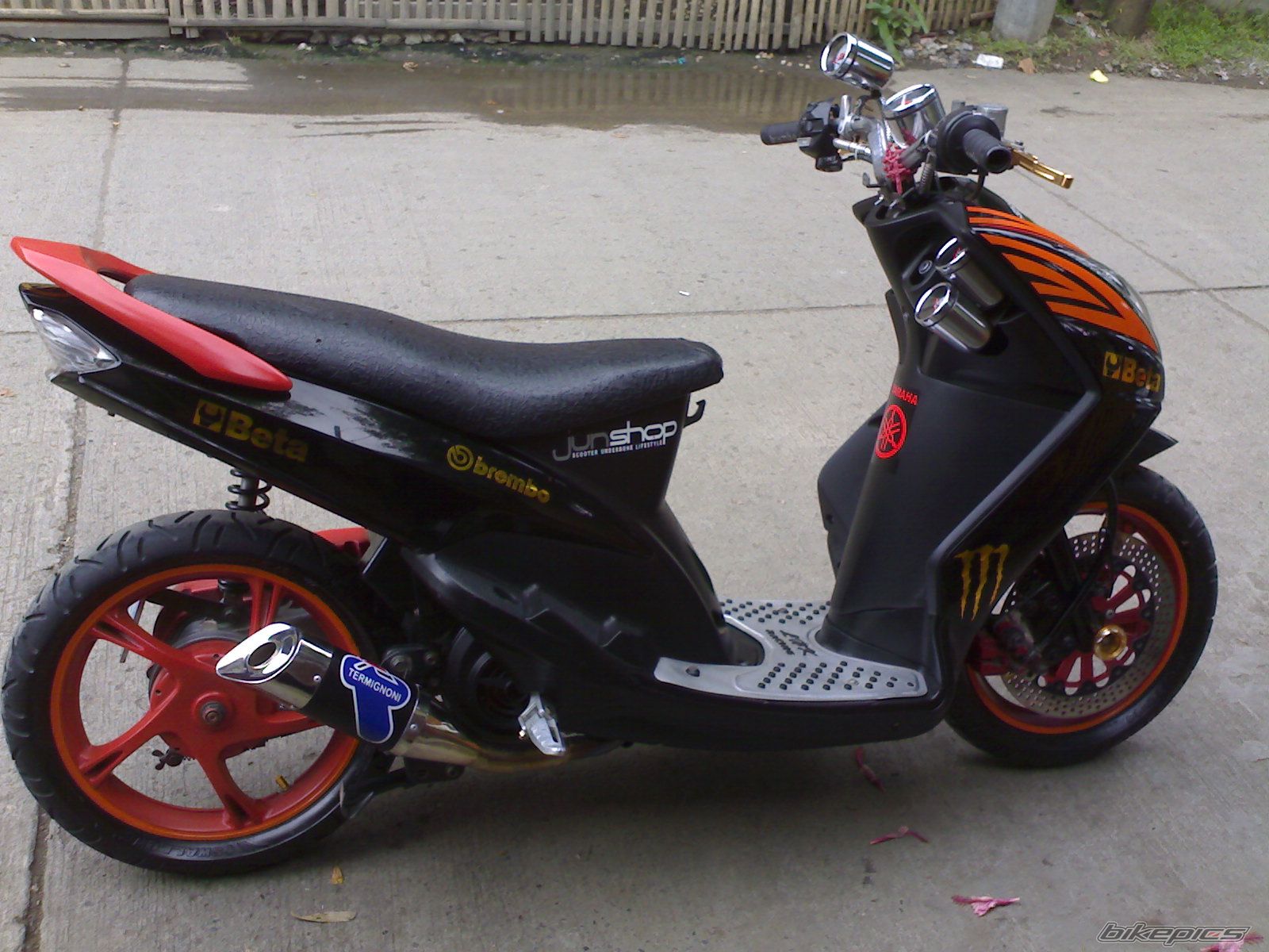 2009 YAMAHA MIO | Picture 2072214 motorcycle photo