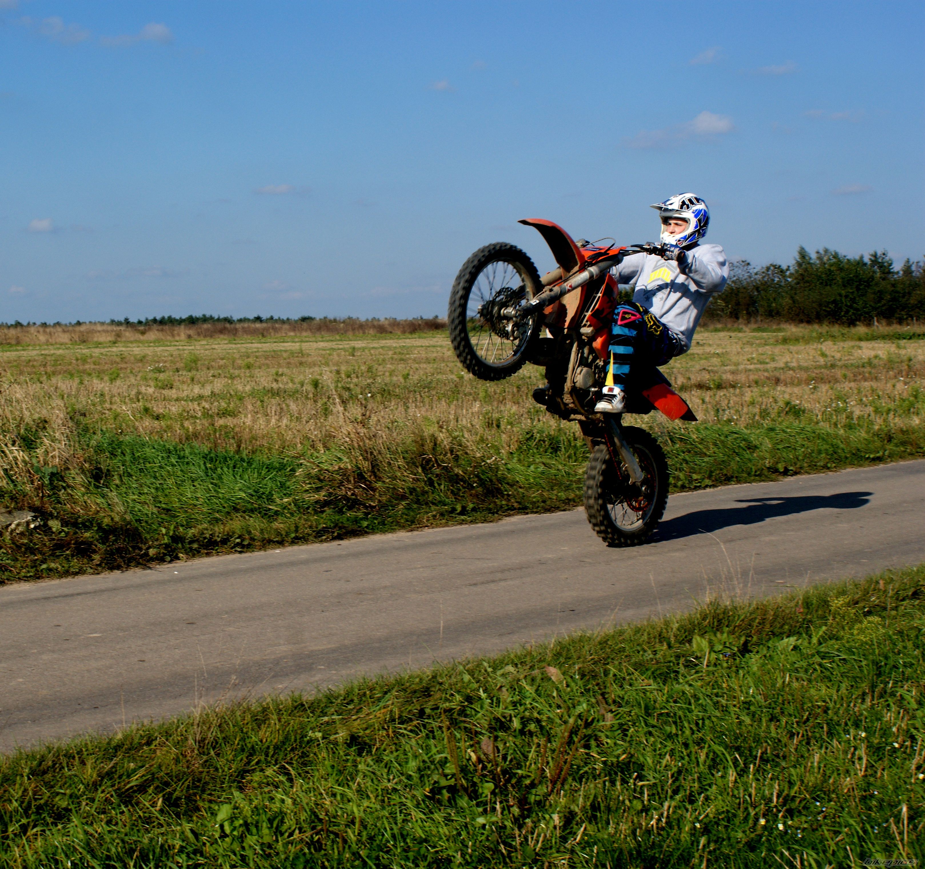 2004 KTM 125 EXC | Picture 2073370 motorcycle photo