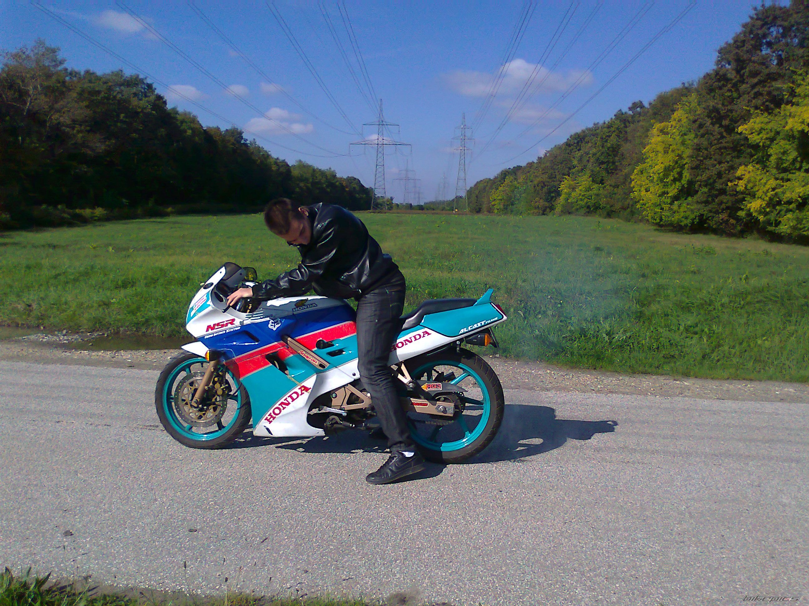 1992 HONDA NSR 125 | Picture 2075185 motorcycle photo