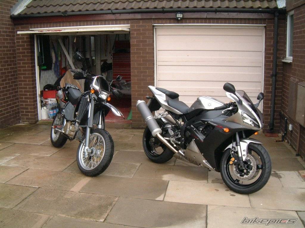 2002 YAMAHA YZF R1 | Picture 20756 motorcycle photo