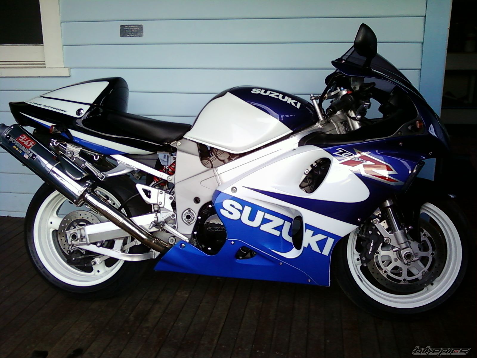 2001 SUZUKI TL1000R | Picture 2076443 motorcycle photo