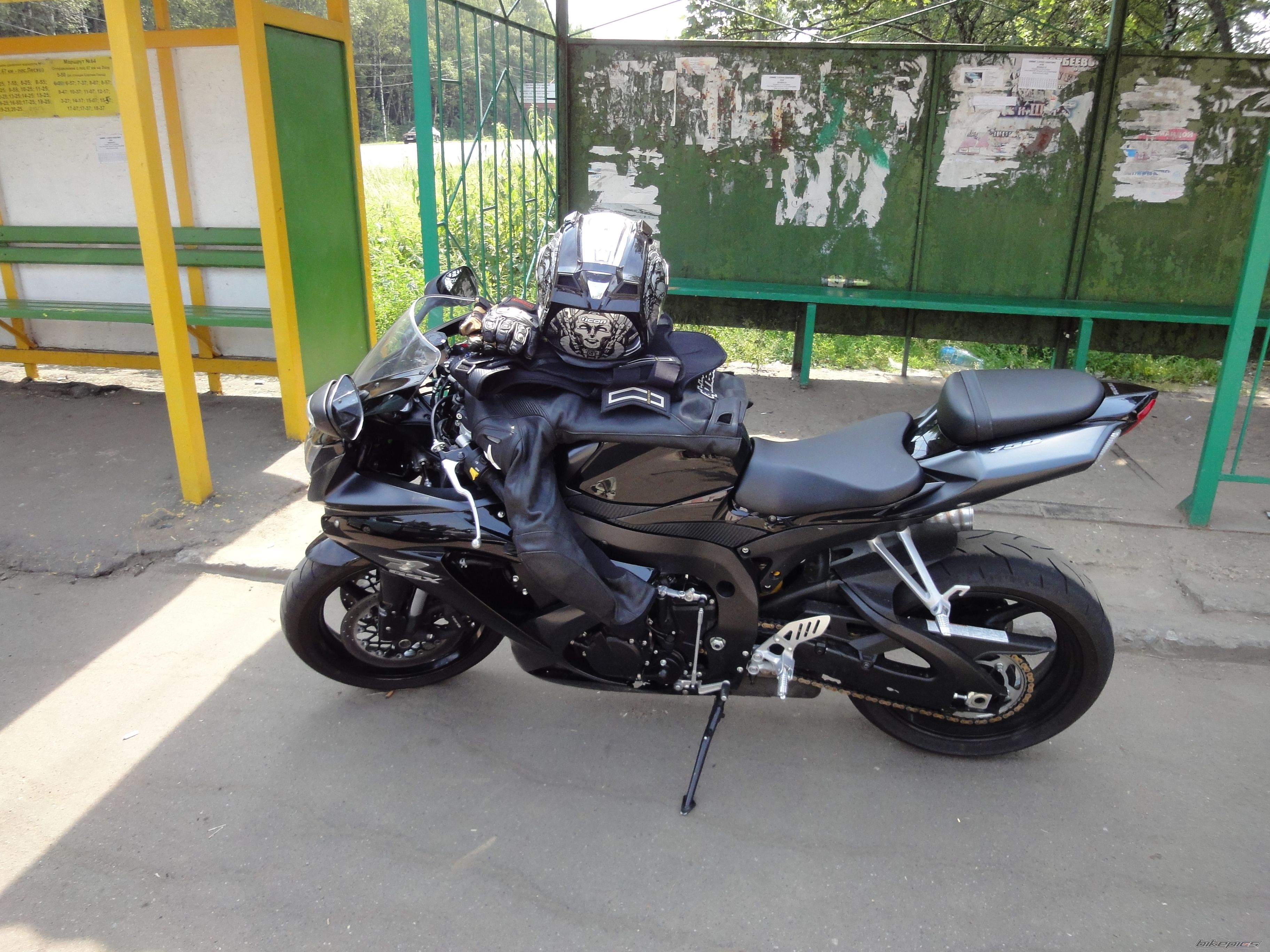 2009 SUZUKI GSX R 750 | Picture 2077657 motorcycle photo