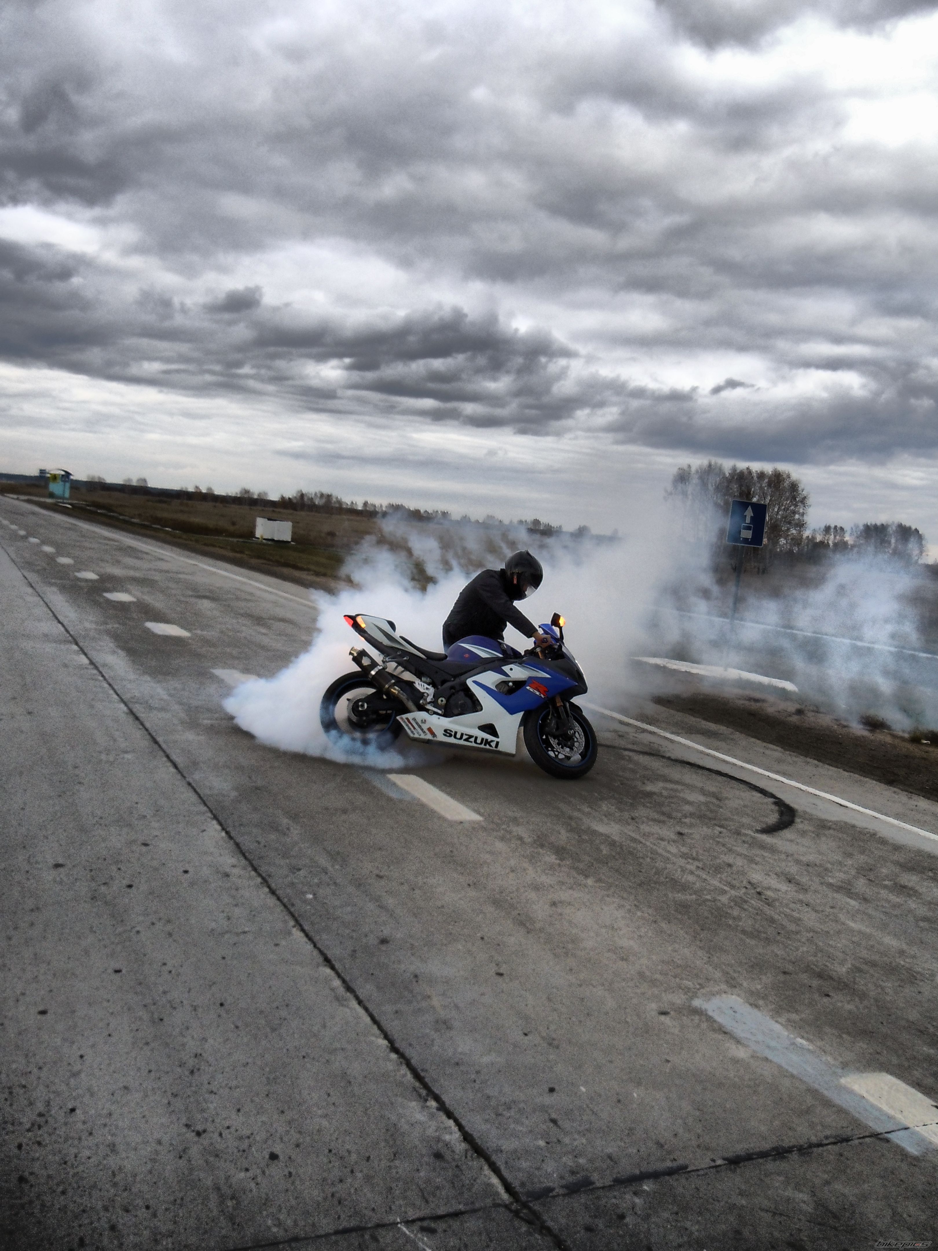 2005 SUZUKI GSX R 1000 | Picture 2078661 motorcycle photo
