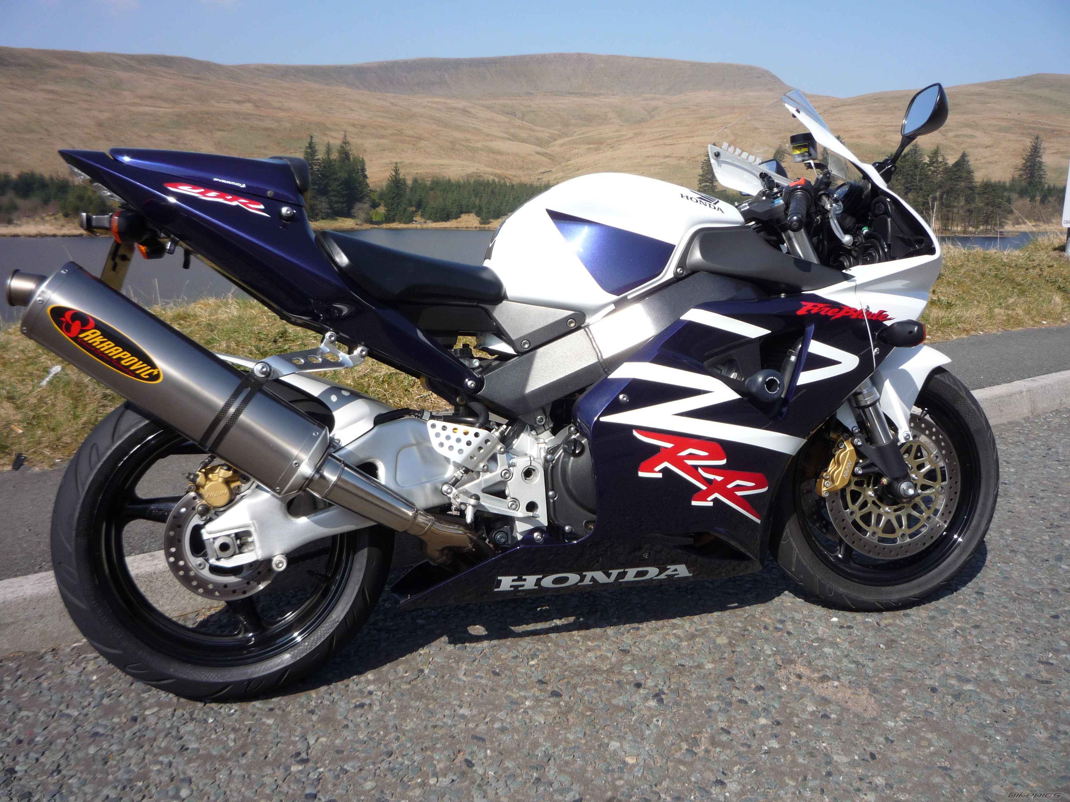 2002 HONDA CBR 900 | Picture 2078930 motorcycle photo