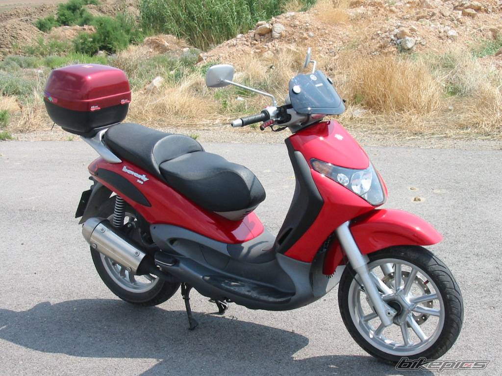 2002 PIAGGIO BEVERLY 200 | Picture 207996 motorcycle photo