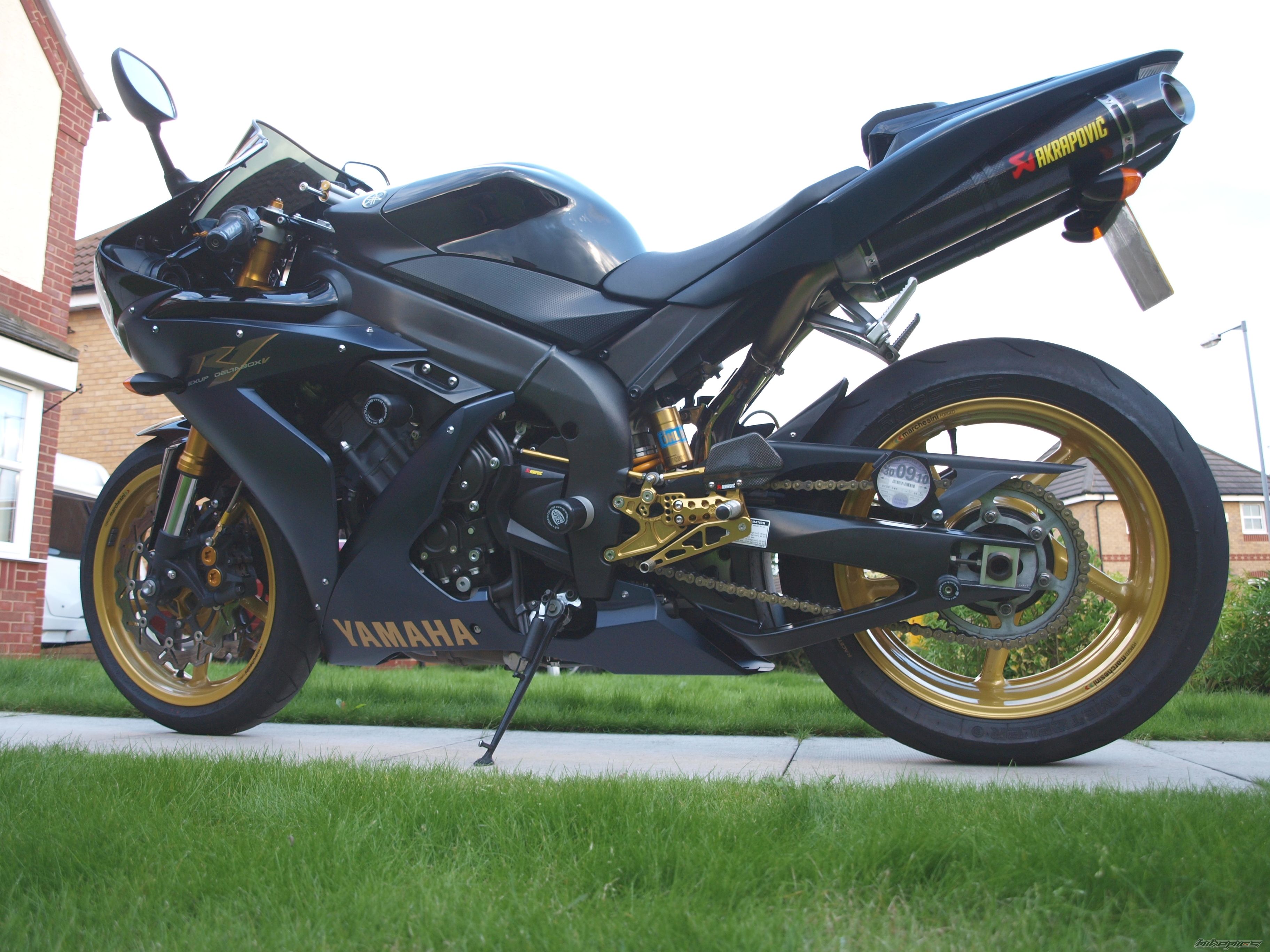 2006 YAMAHA YZF R1 | Picture 2080270 motorcycle photo