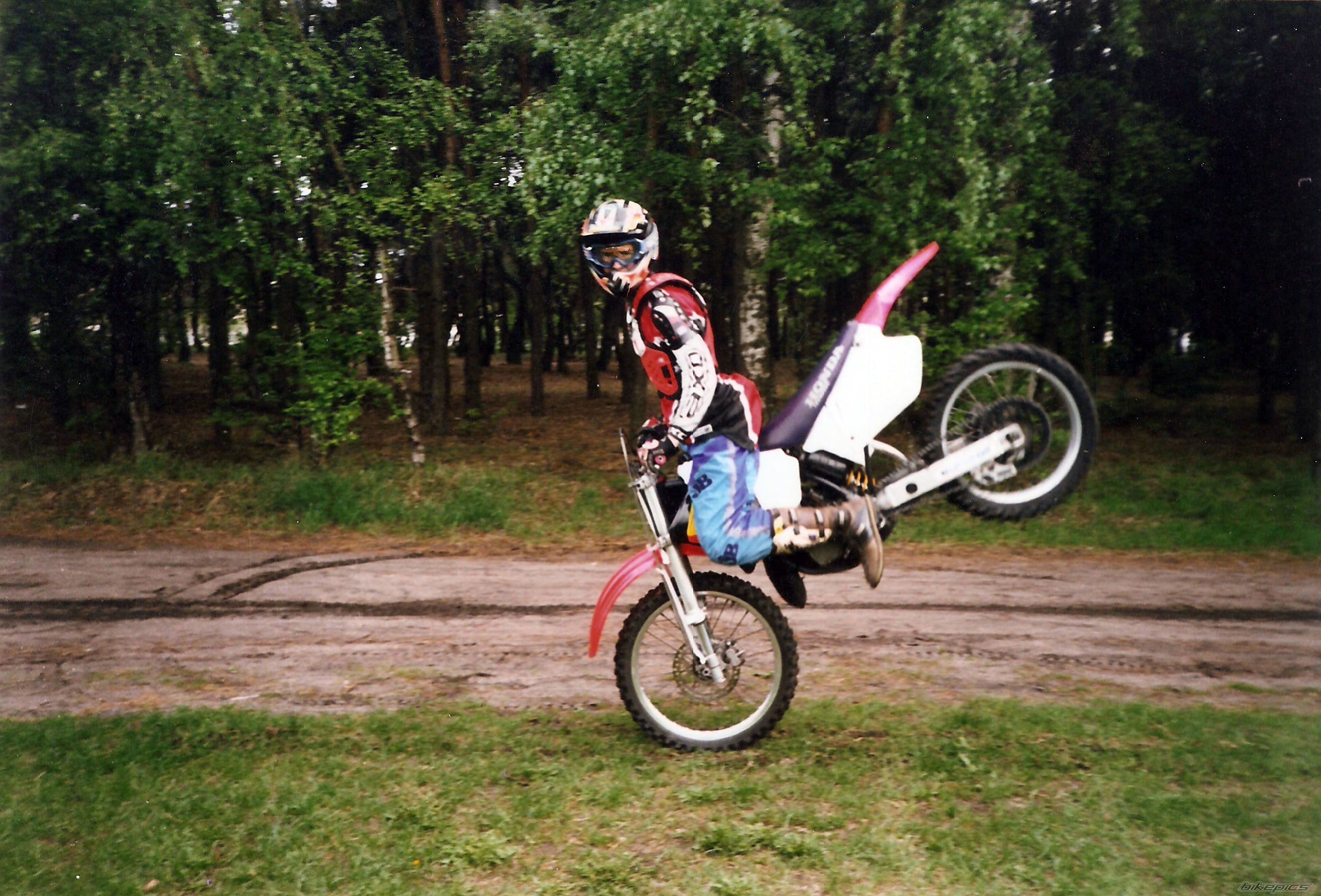 1997 HONDA CR 125 | Picture 2080385 motorcycle photo