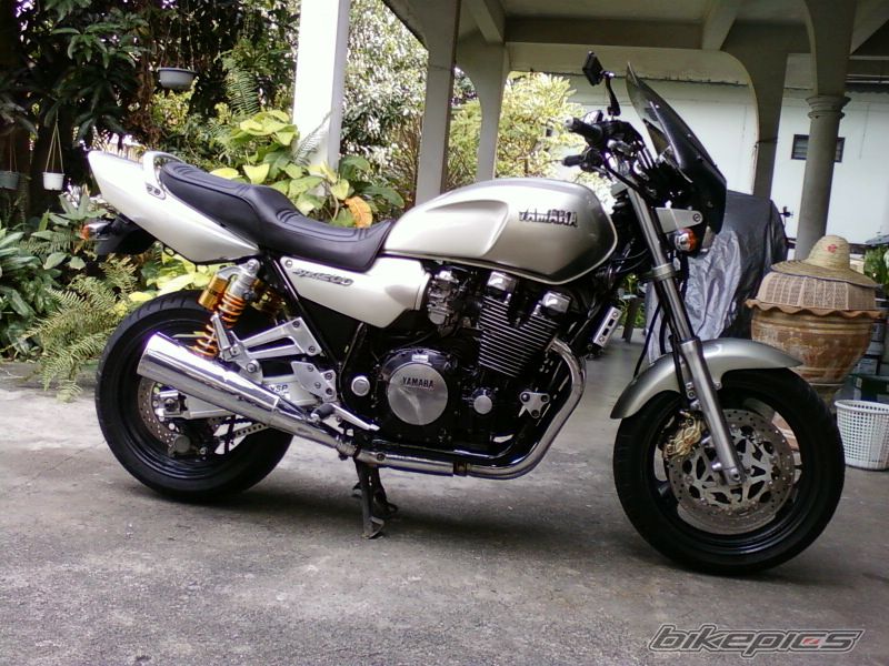 1998 YAMAHA XJR 1200 | Picture 2080720 motorcycle photo