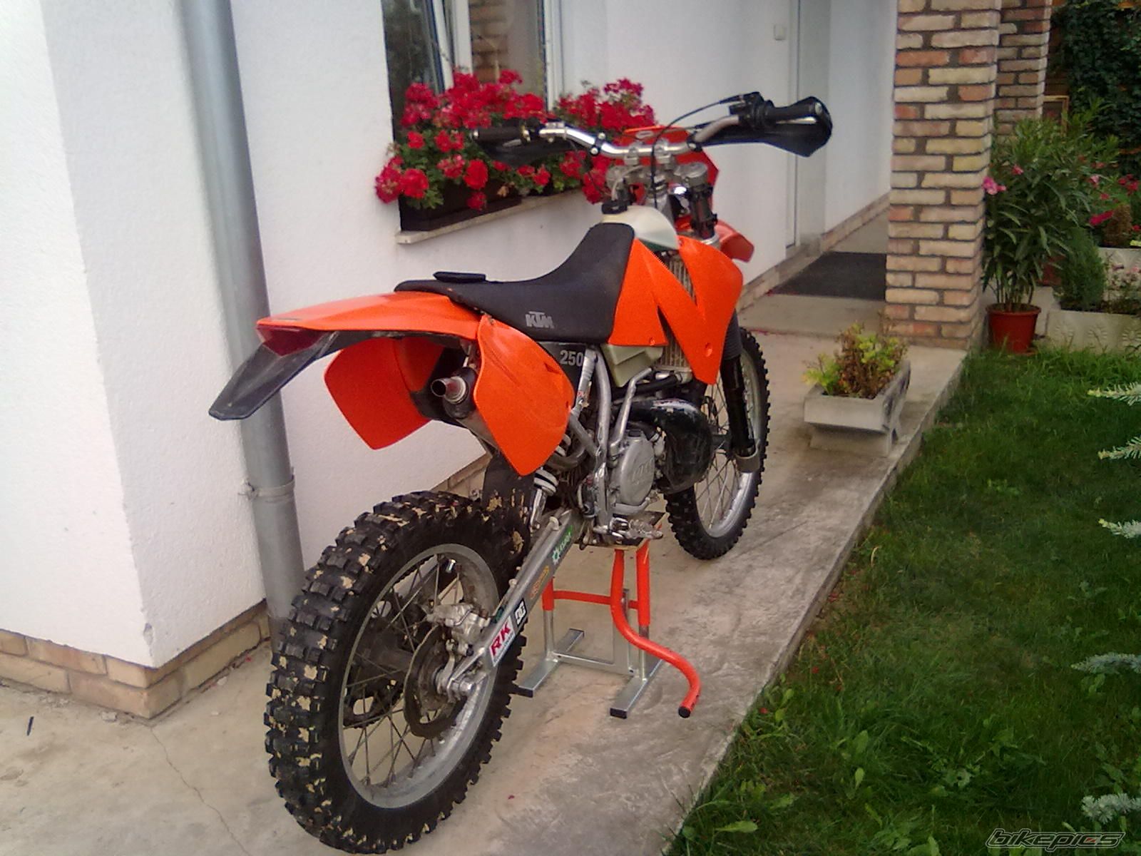 2000 KTM 250 EXC | Picture 2083440 motorcycle photo