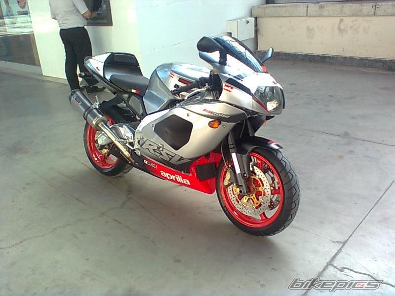 2002 APRILIA RSV 1000 MILLE | Picture 2083742 motorcycle photo