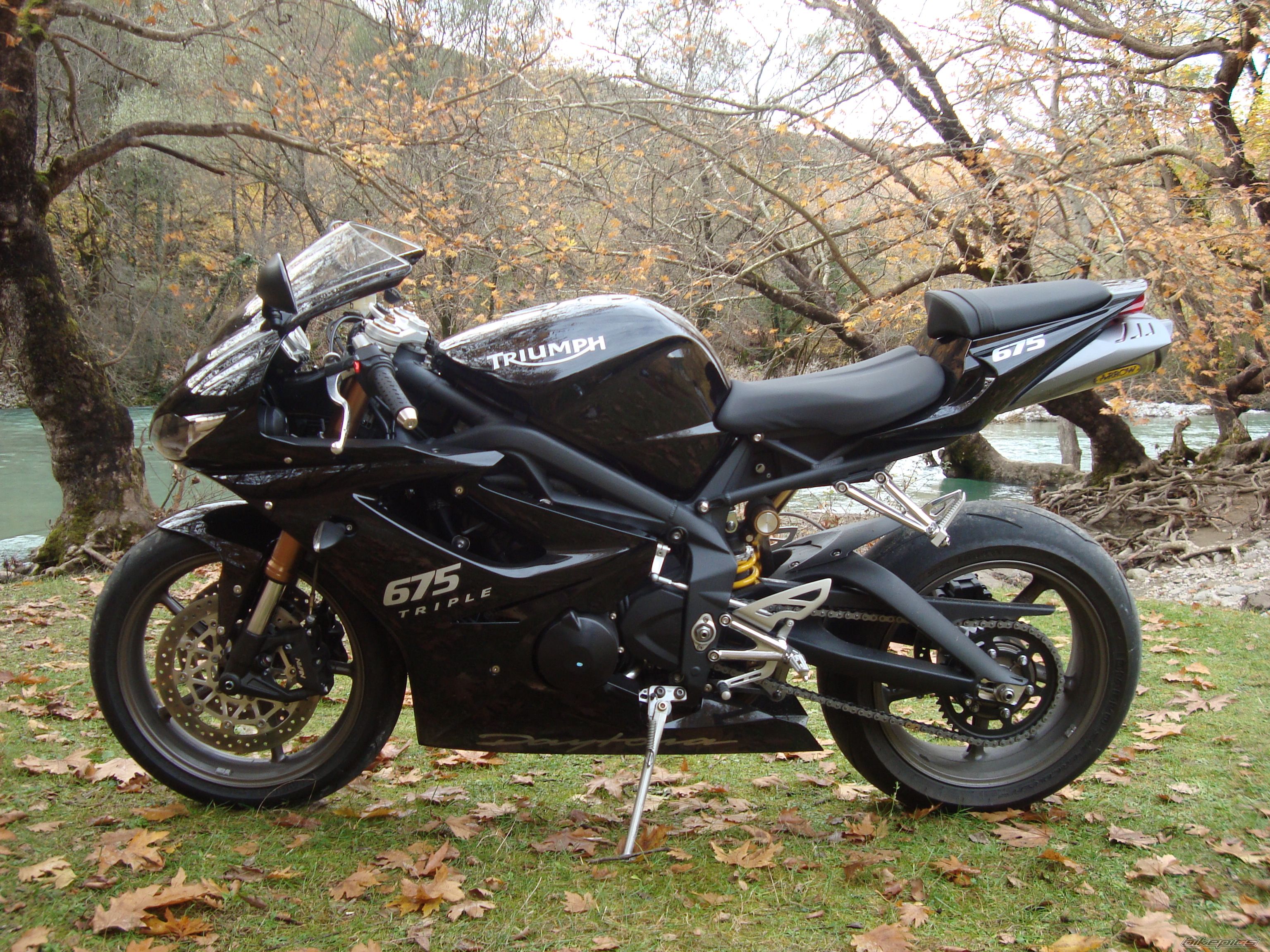 2010 TRIUMPH DAYTONA 675 | Picture 2083875 motorcycle photo