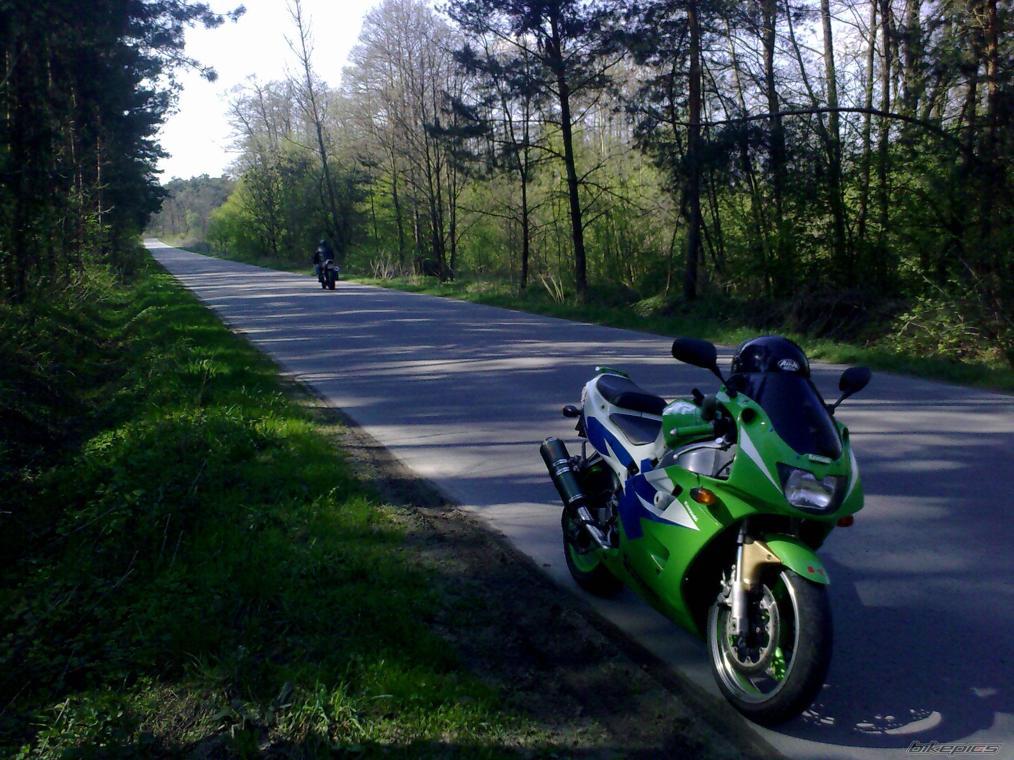 1992 KAWASAKI ZXR 400 | Picture 2084161 motorcycle photo