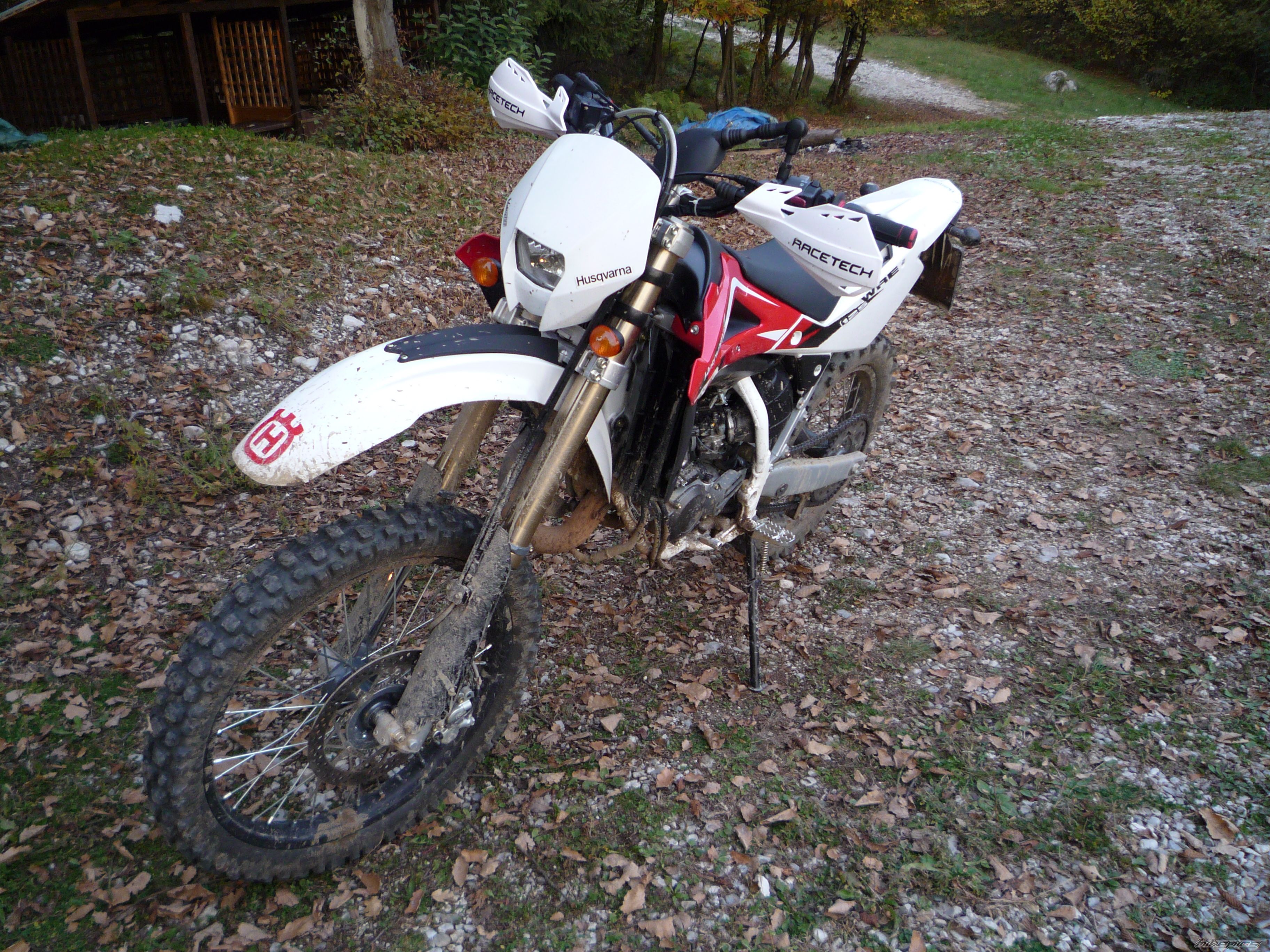 2009 HUSQVARNA WRE 125 | Picture 2084412 motorcycle photo