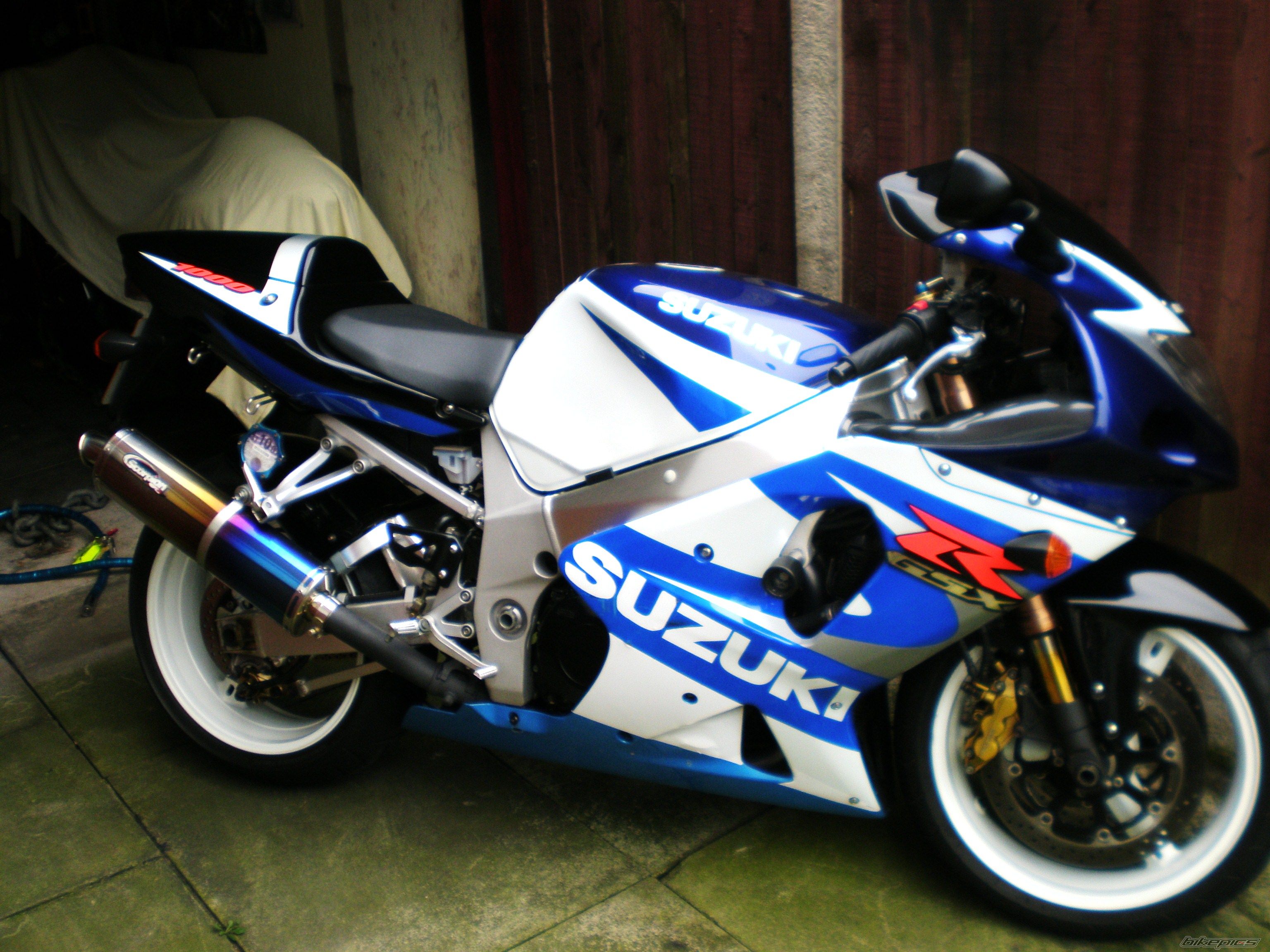 2001 SUZUKI GSX R 1000 | Picture 2084578 motorcycle photo