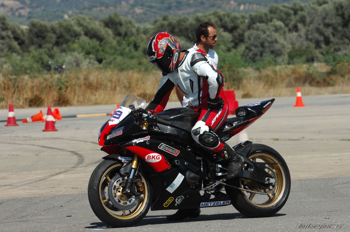 2009 YAMAHA YZF R6 | Picture 2084725 motorcycle photo