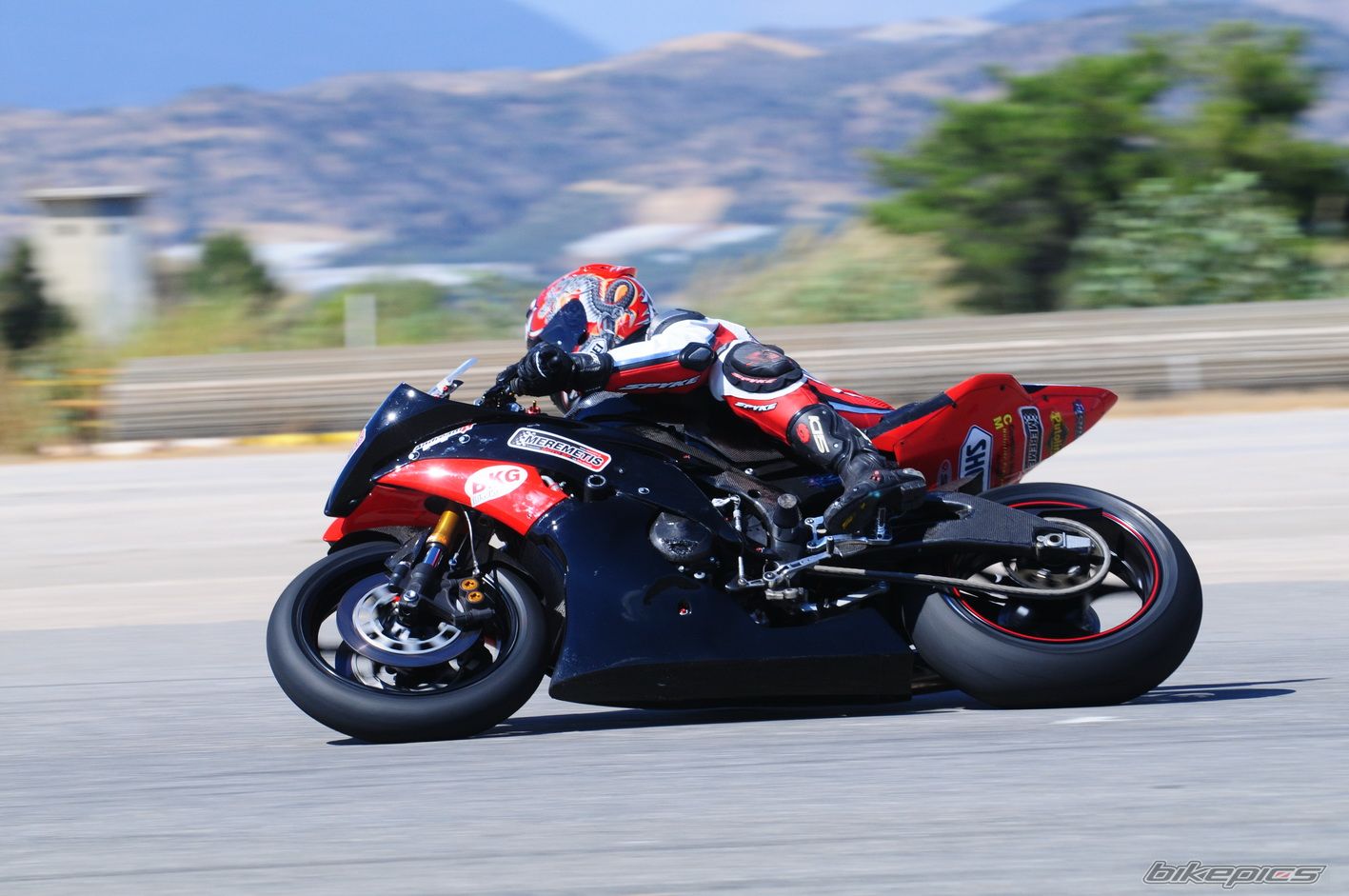2009 YAMAHA YZF R6 | Picture 2084730 motorcycle photo