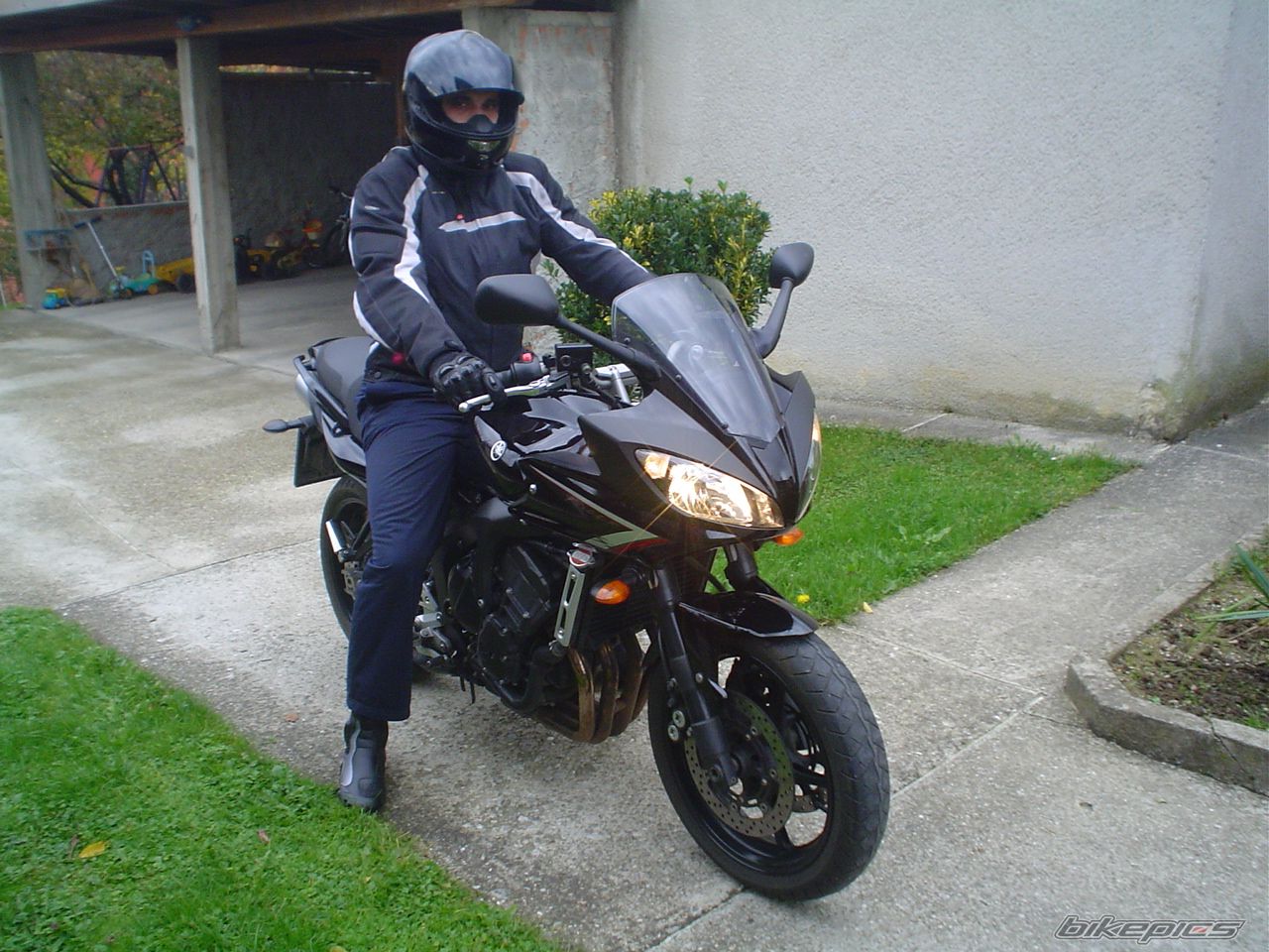 2008 YAMAHA FZ6 FAZER | Picture 2085658 motorcycle photo