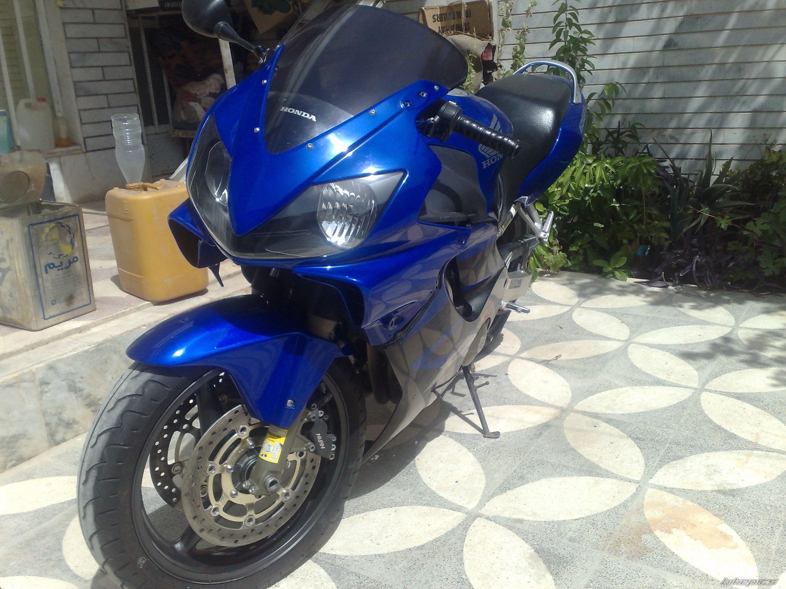 2010 HONDA CBR 600 RR | Picture 2088460 motorcycle photo