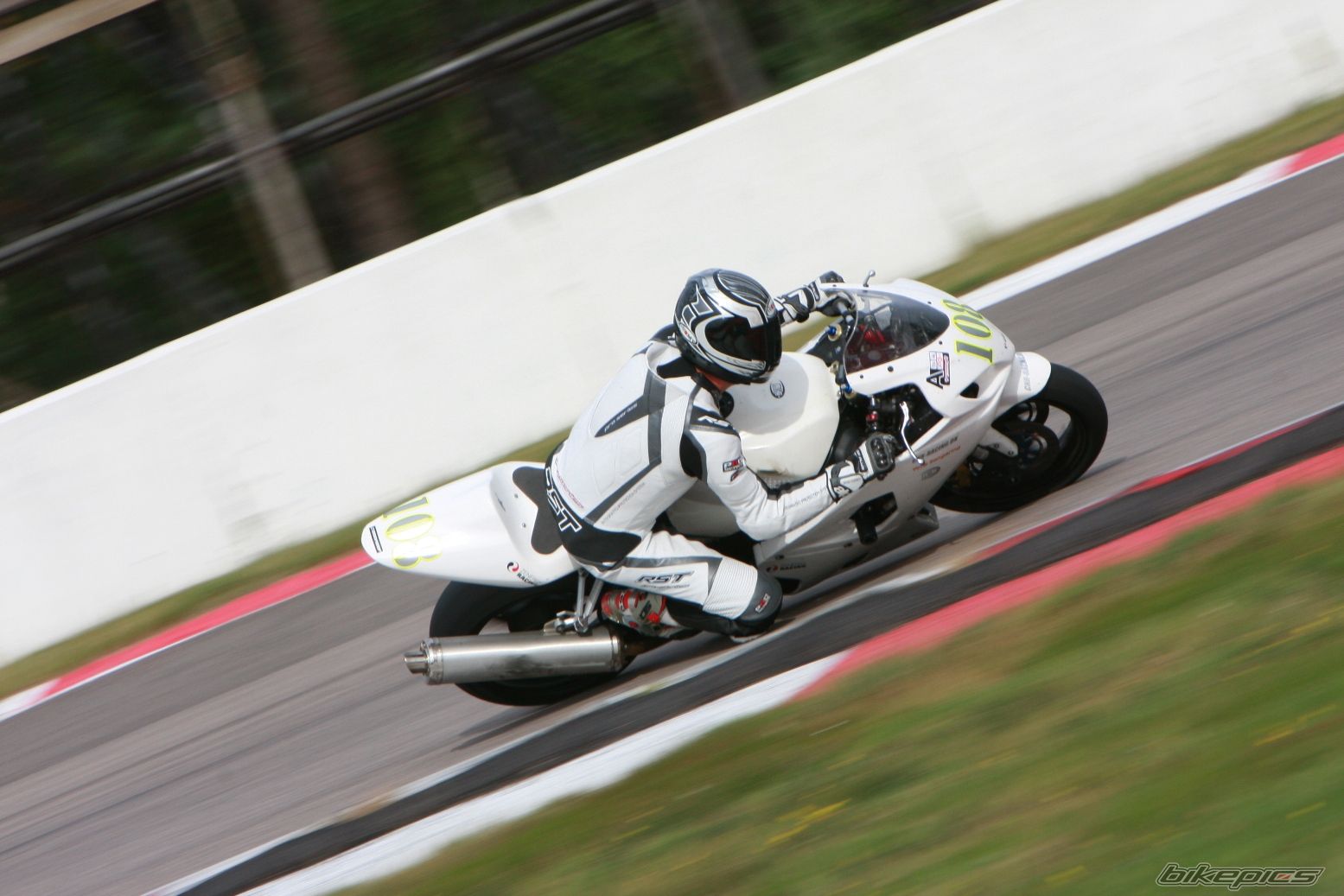 2004 SUZUKI GSX R 750 | Picture 2094342 motorcycle photo