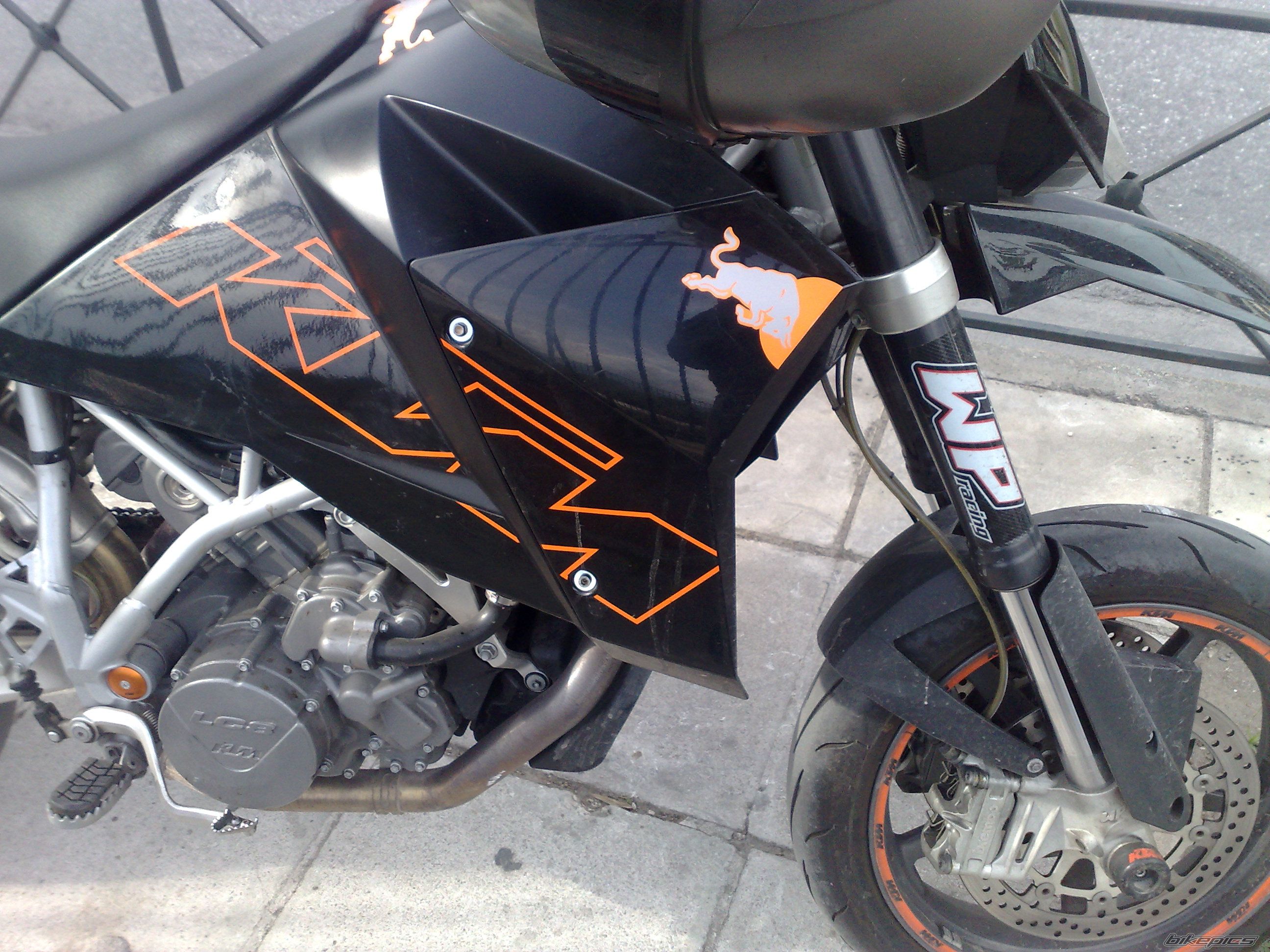 2008 KTM 950 SUPERMOTO | Picture 2095221 motorcycle photo
