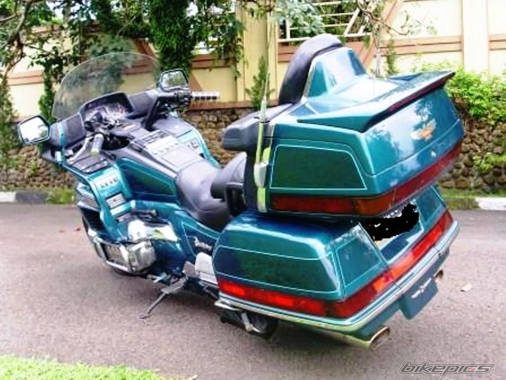 1996 HONDA GOLDWING | Picture 2098000 motorcycle photo