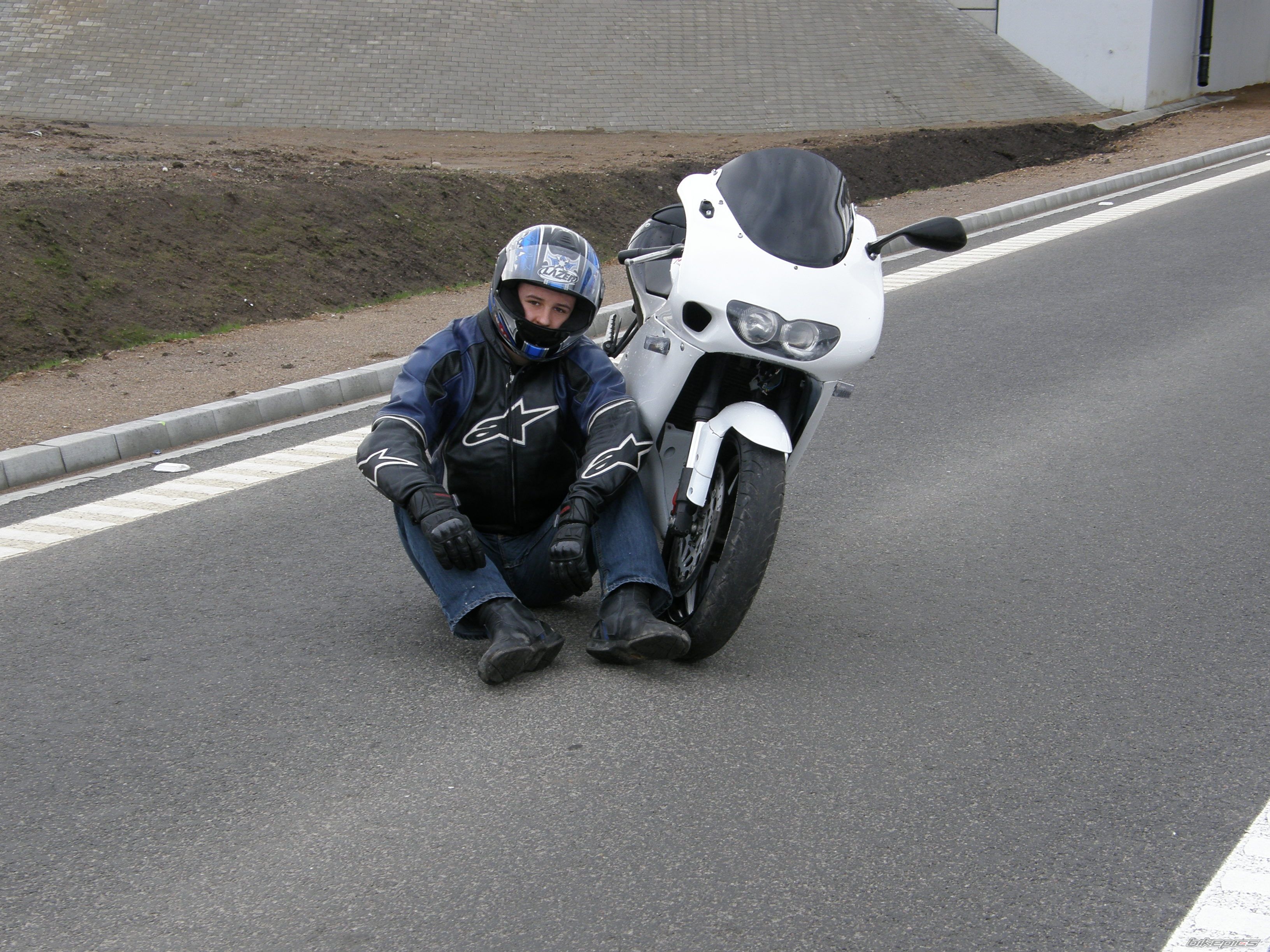 2004 APRILIA RS 125 | Picture 2098201 motorcycle photo