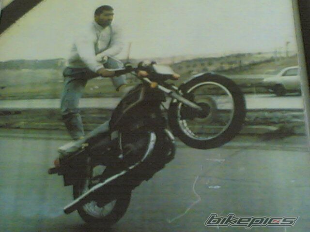 2010 SUZUKI GT 250 | Picture 2099691 motorcycle photo