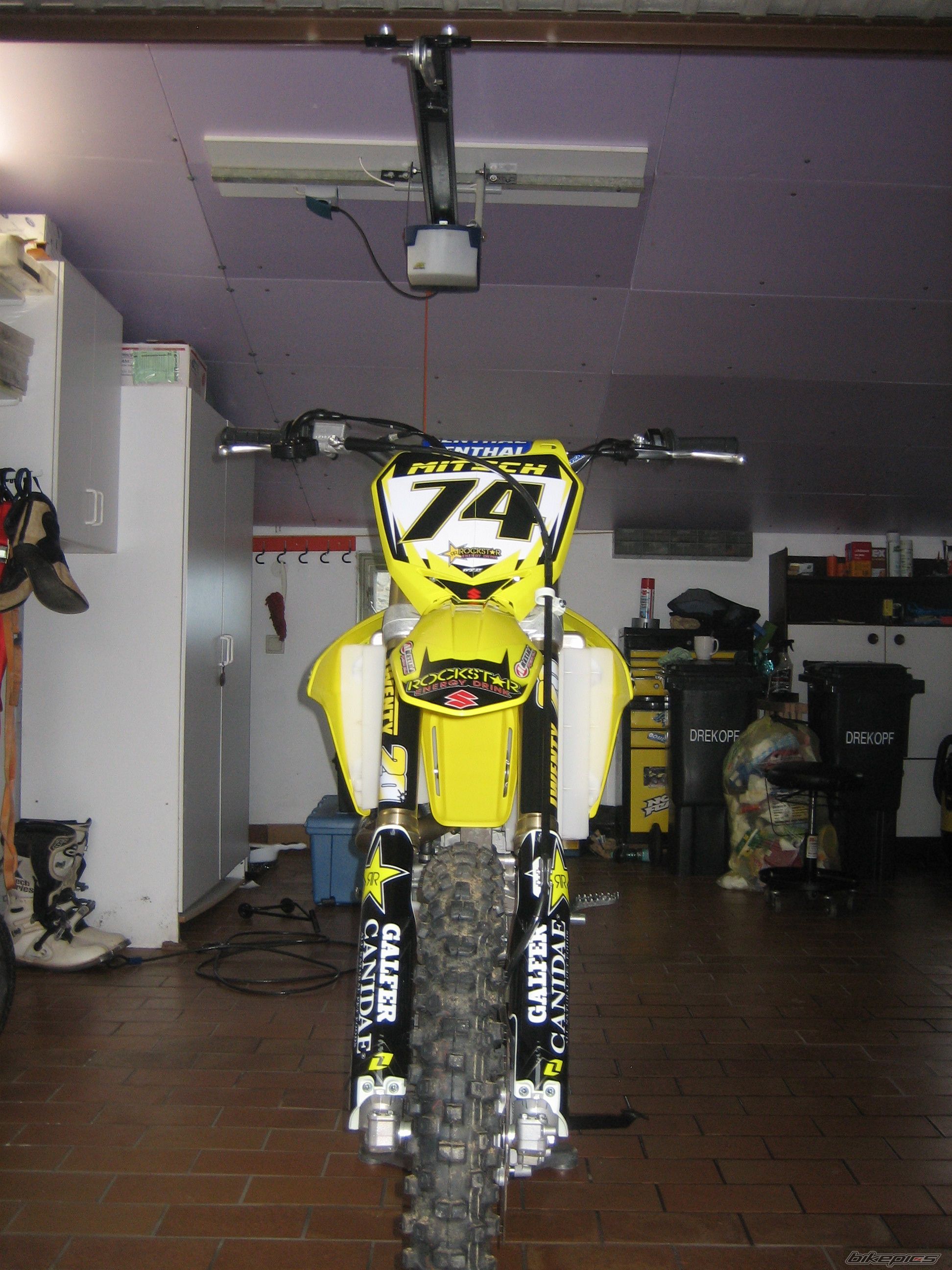 2009 SUZUKI RM 450Z | Picture 2100483 motorcycle photo